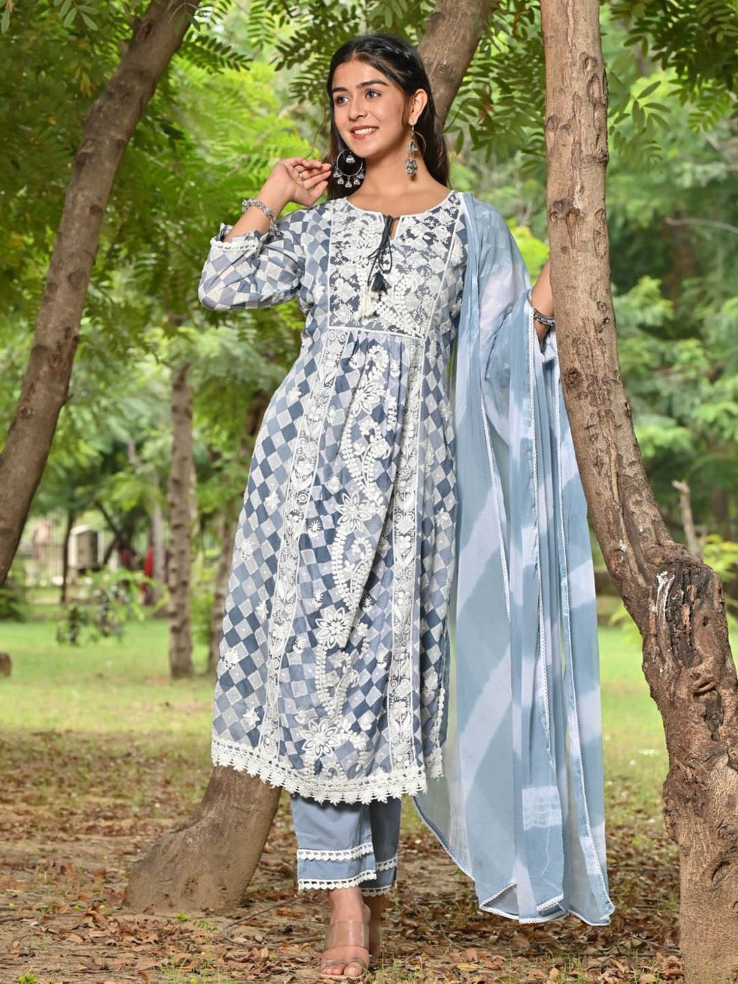 Zolo Label Blue Embroidered Kurta With Pant & Dupatta