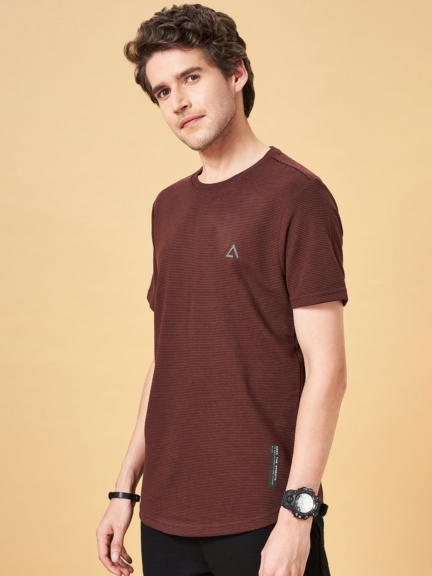 Street 808 by Pantaloons Burgundy Regular Fit T-Shirt