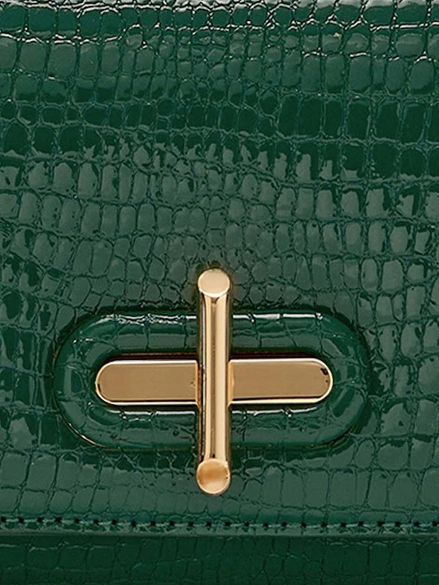 Estee & Lilly Turn Key Closure Clutch - Black