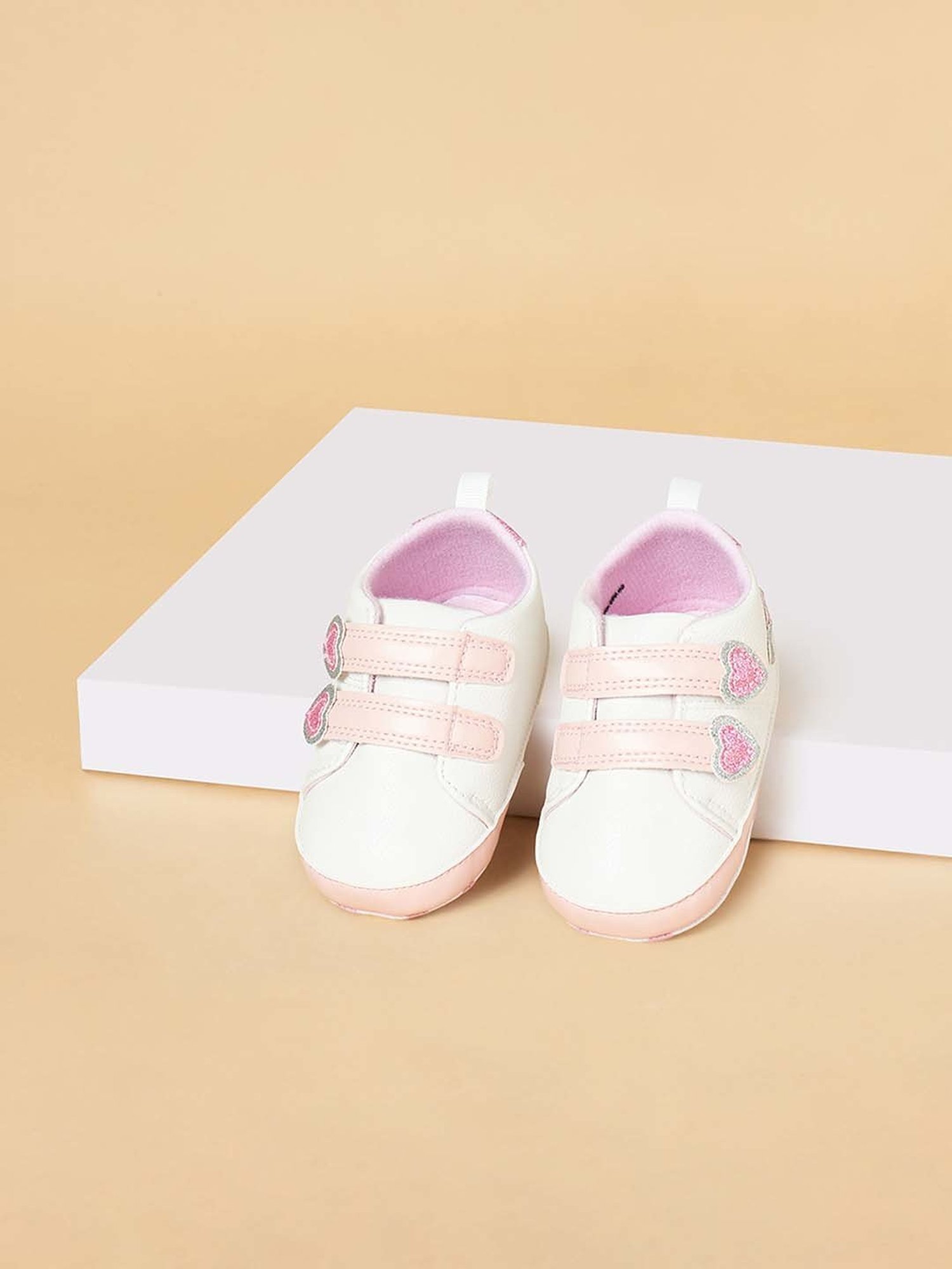 Pantaloons Baby White & Pink Velcro Shoes