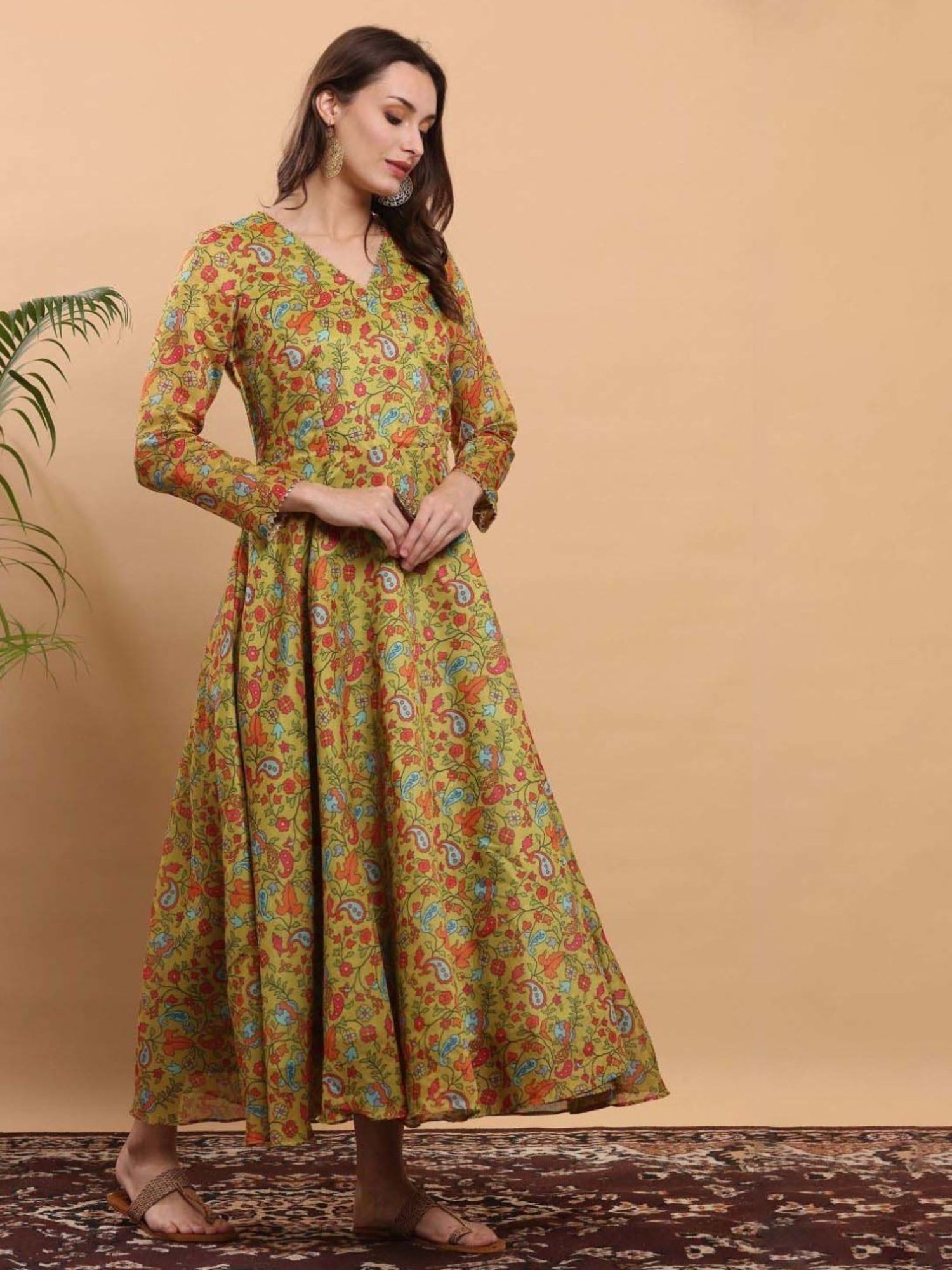 Kaanchie Nanggia Green Floral Printed Anarkali