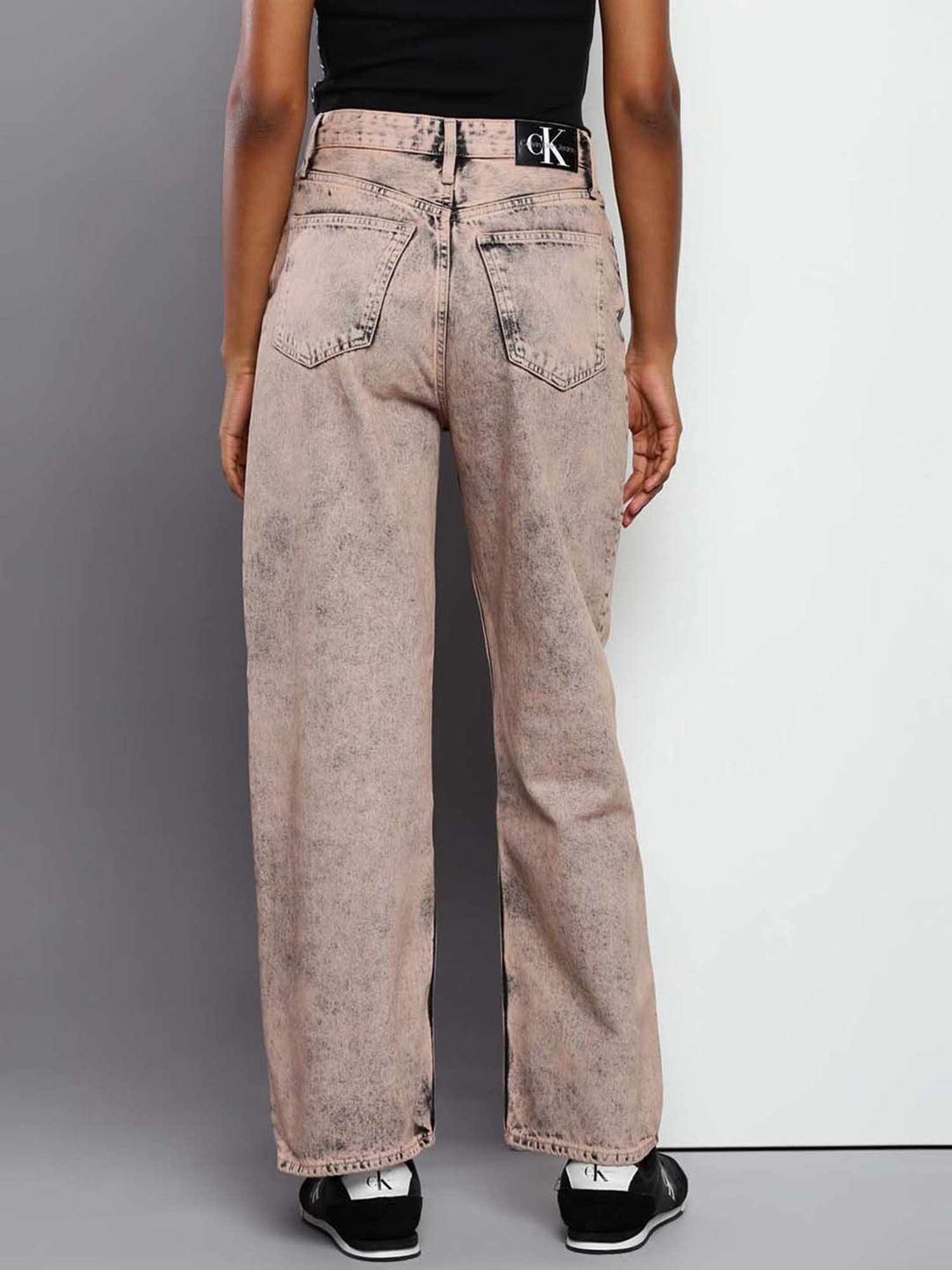 Calvin Klein Jeans Regular Denim Medium Lightly Washed High Rise Jeans