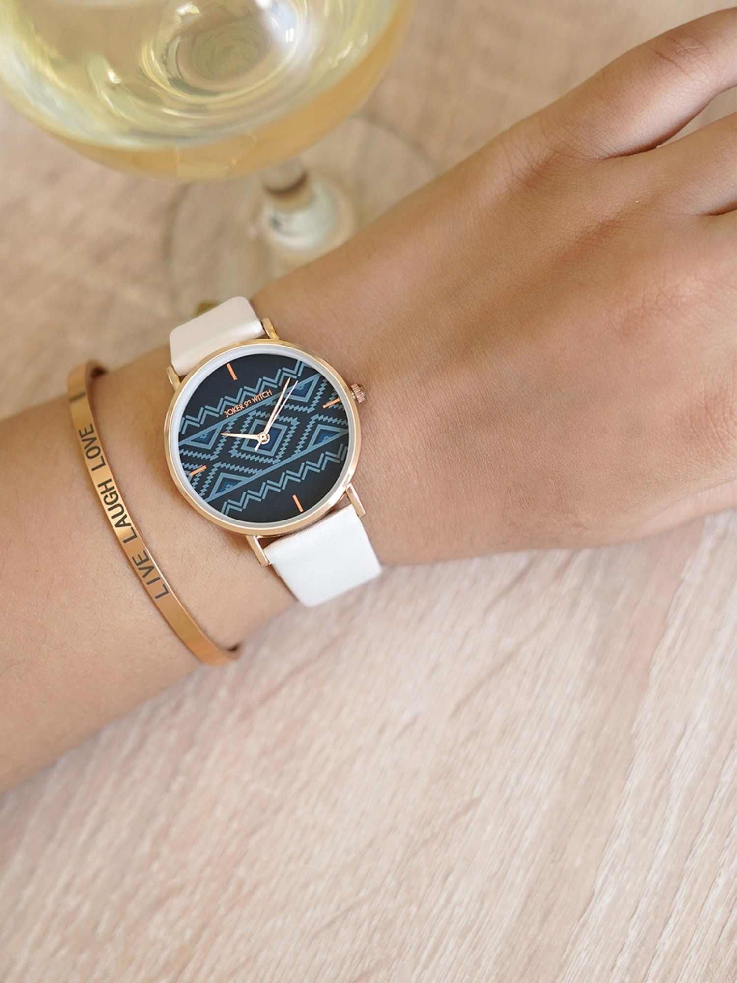 Joker & WItch JWLT582 Analog Watch for Women With Ring, Bracelet