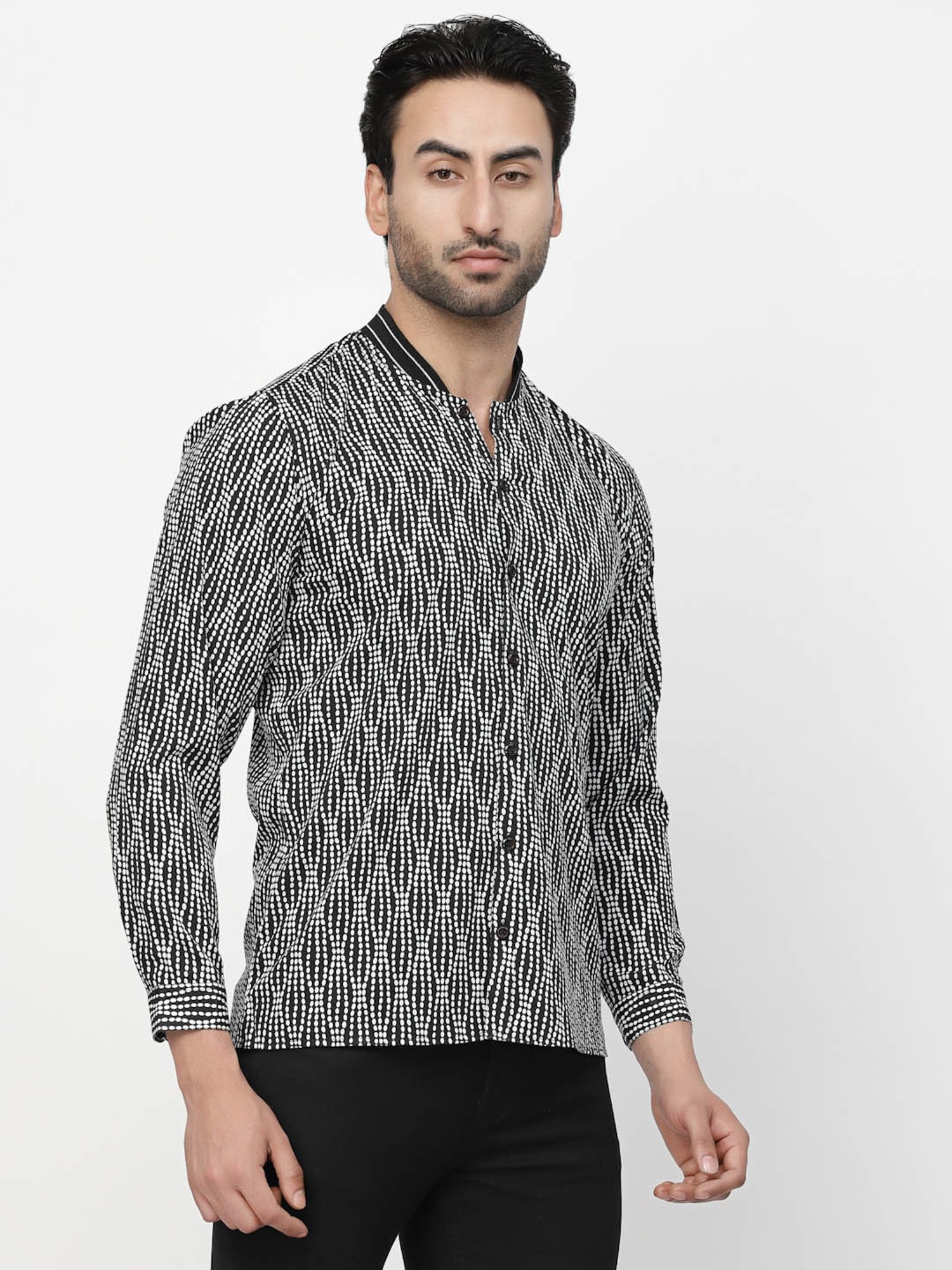 Lela Black & White Regular Fit Printed Shirt