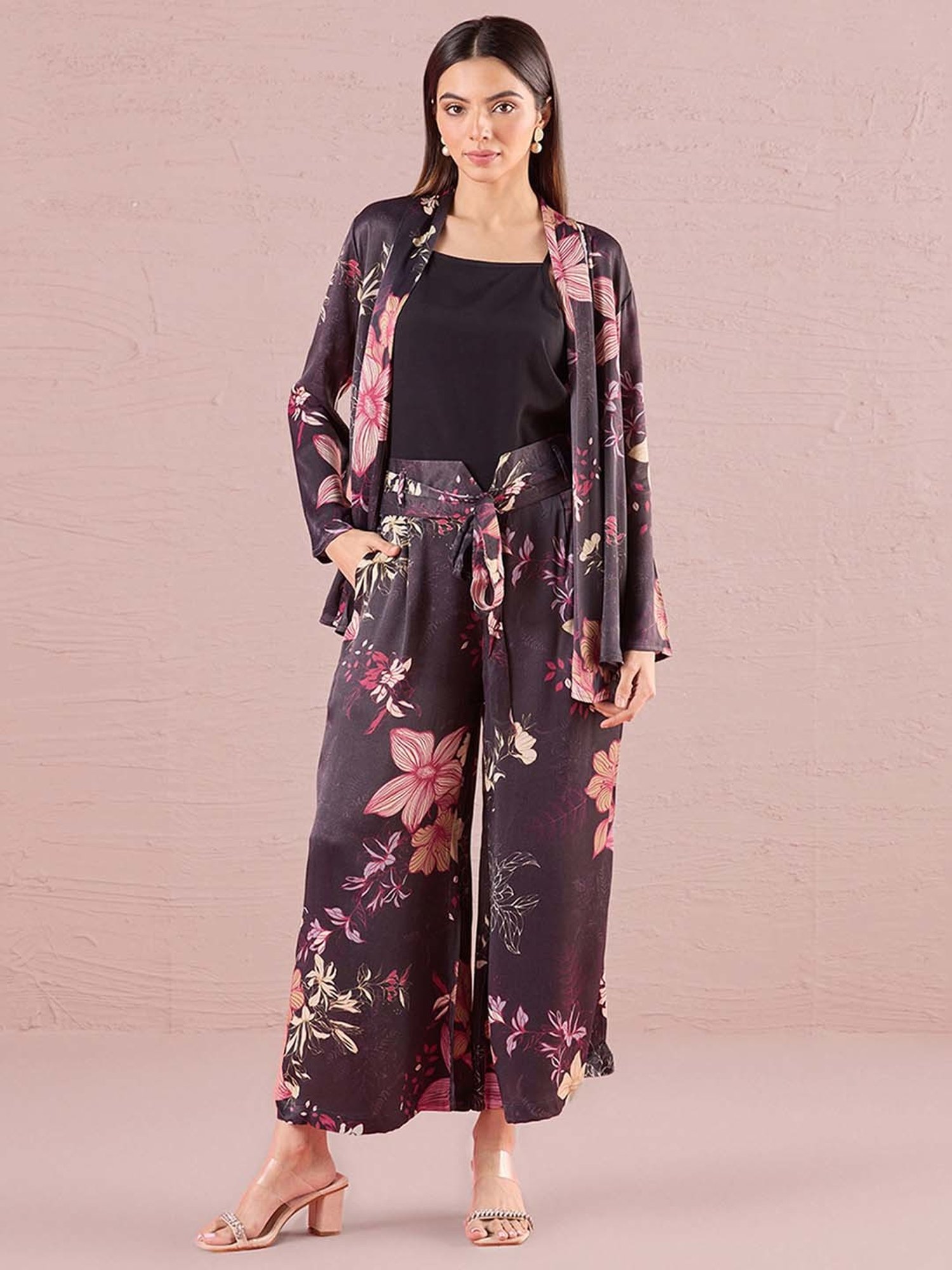 navyasa by liva Black Shrug With Pant & Camisole Set