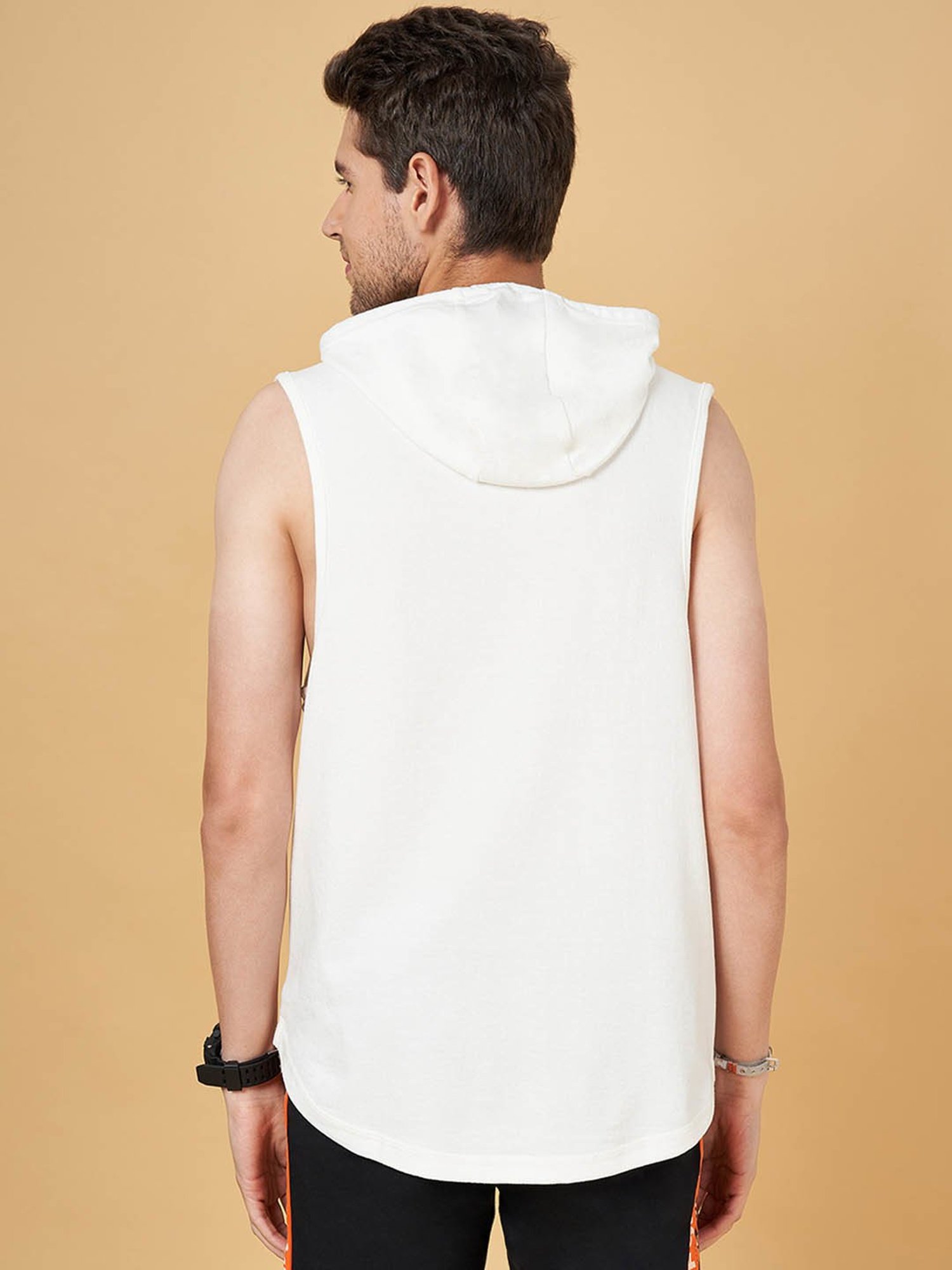 Street 808 by Pantaloons Off White Regular Fit Printed Hooded T-Shirt