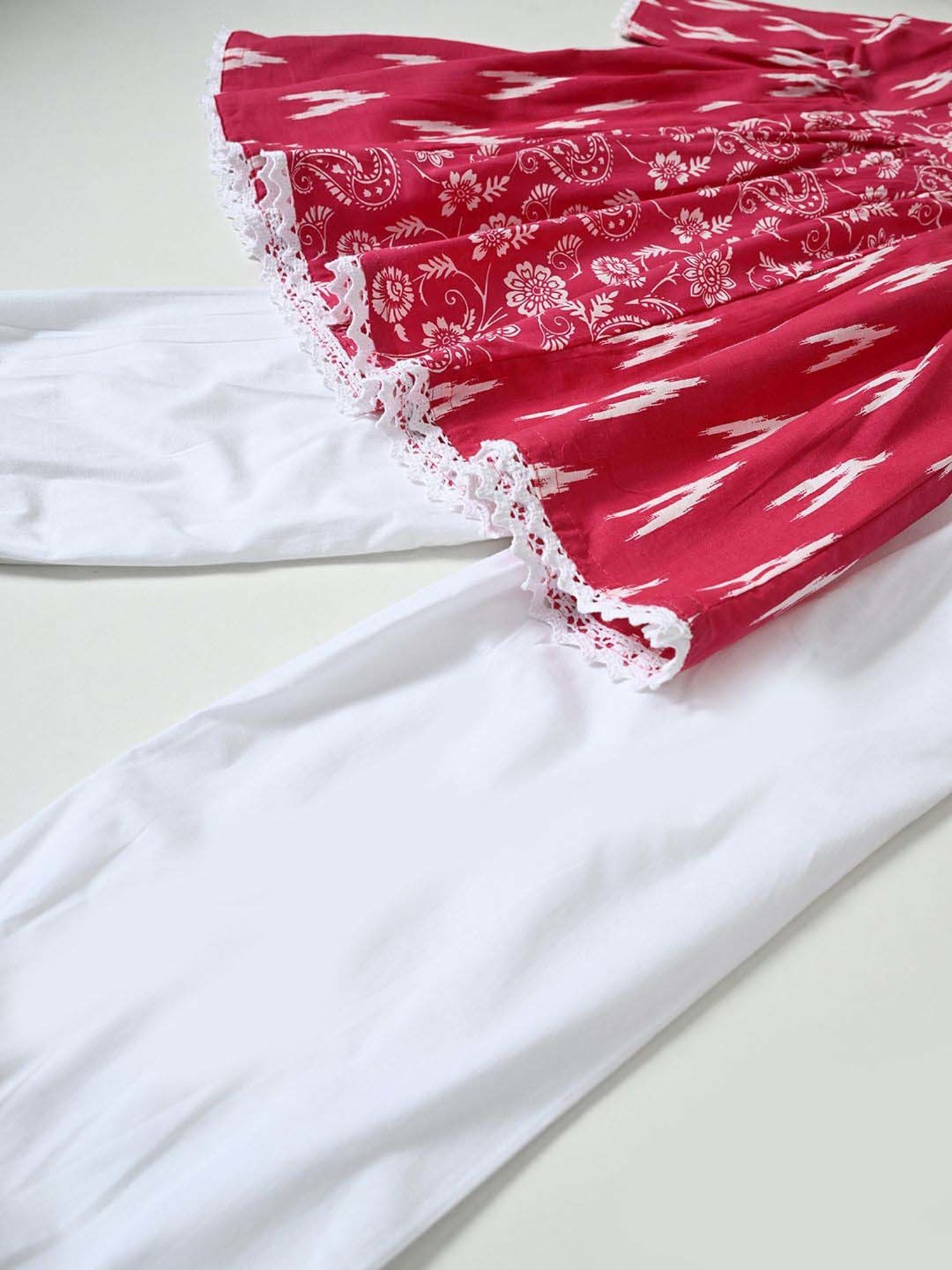 Bella Moda Kids Red & White Cotton Printed Kurti & Pyjamas