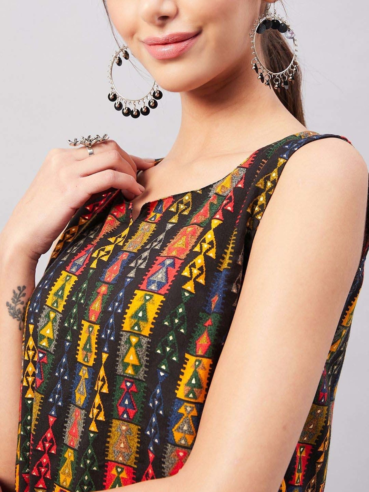 Inweave Black Printed Top