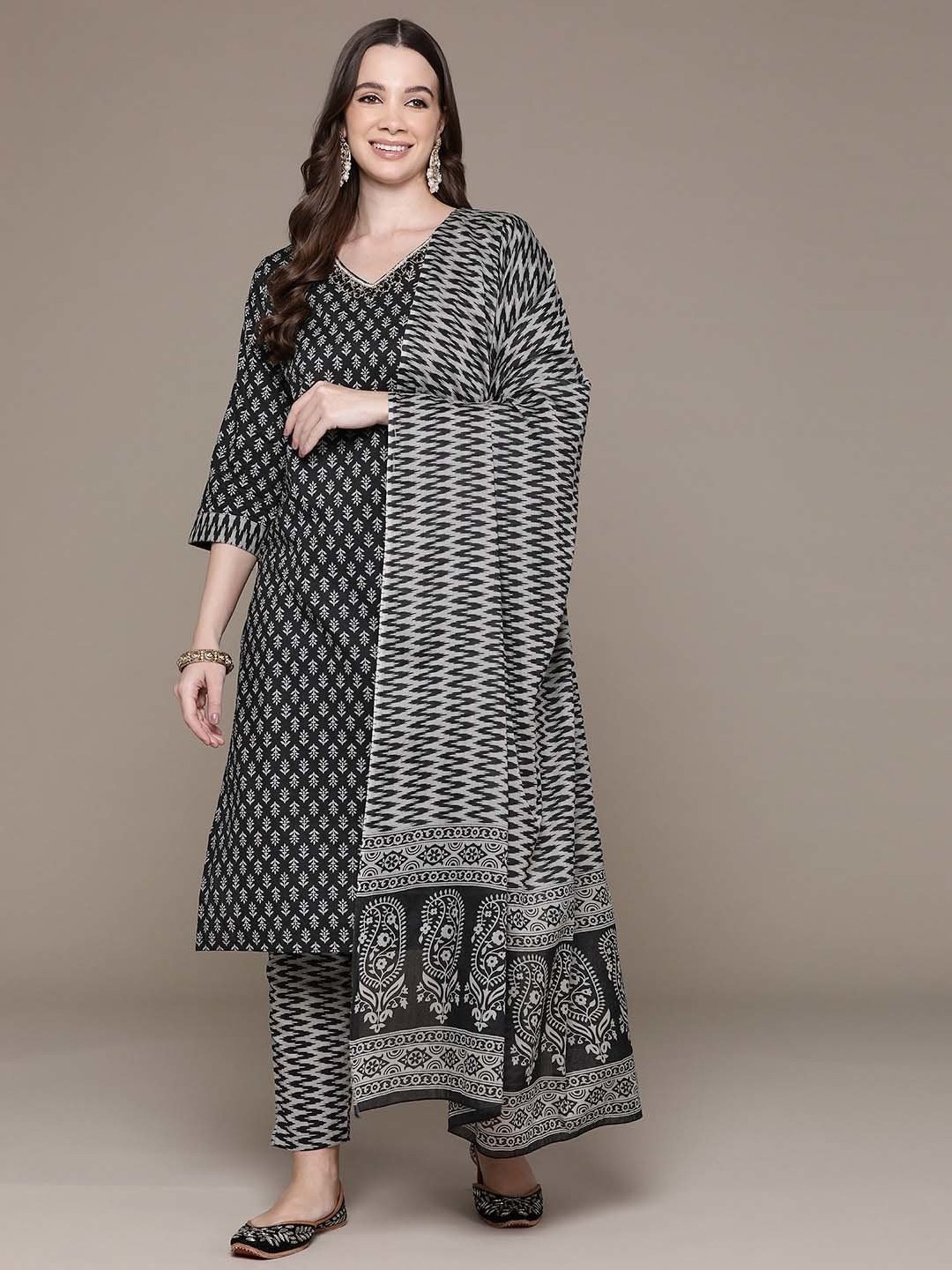 READIPRINT FASHIONS Black Cotton Printed Kurta Pant Set With Dupatta