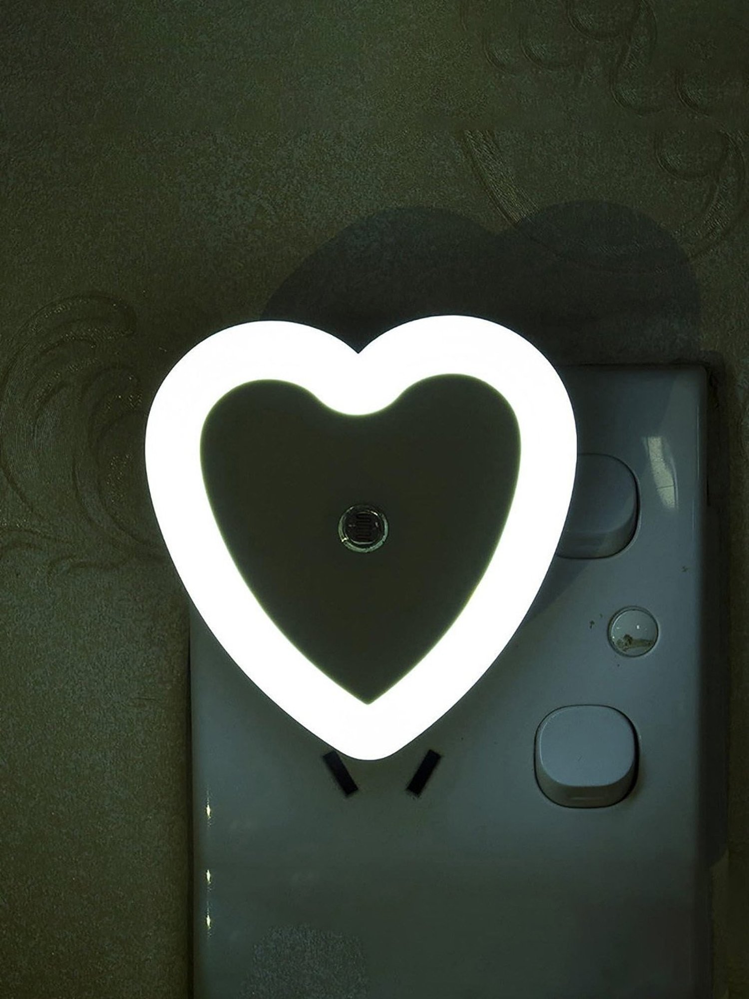 Eveready B22D 14W LED Bulb - Pack of 2 (3B65PB00014, White)