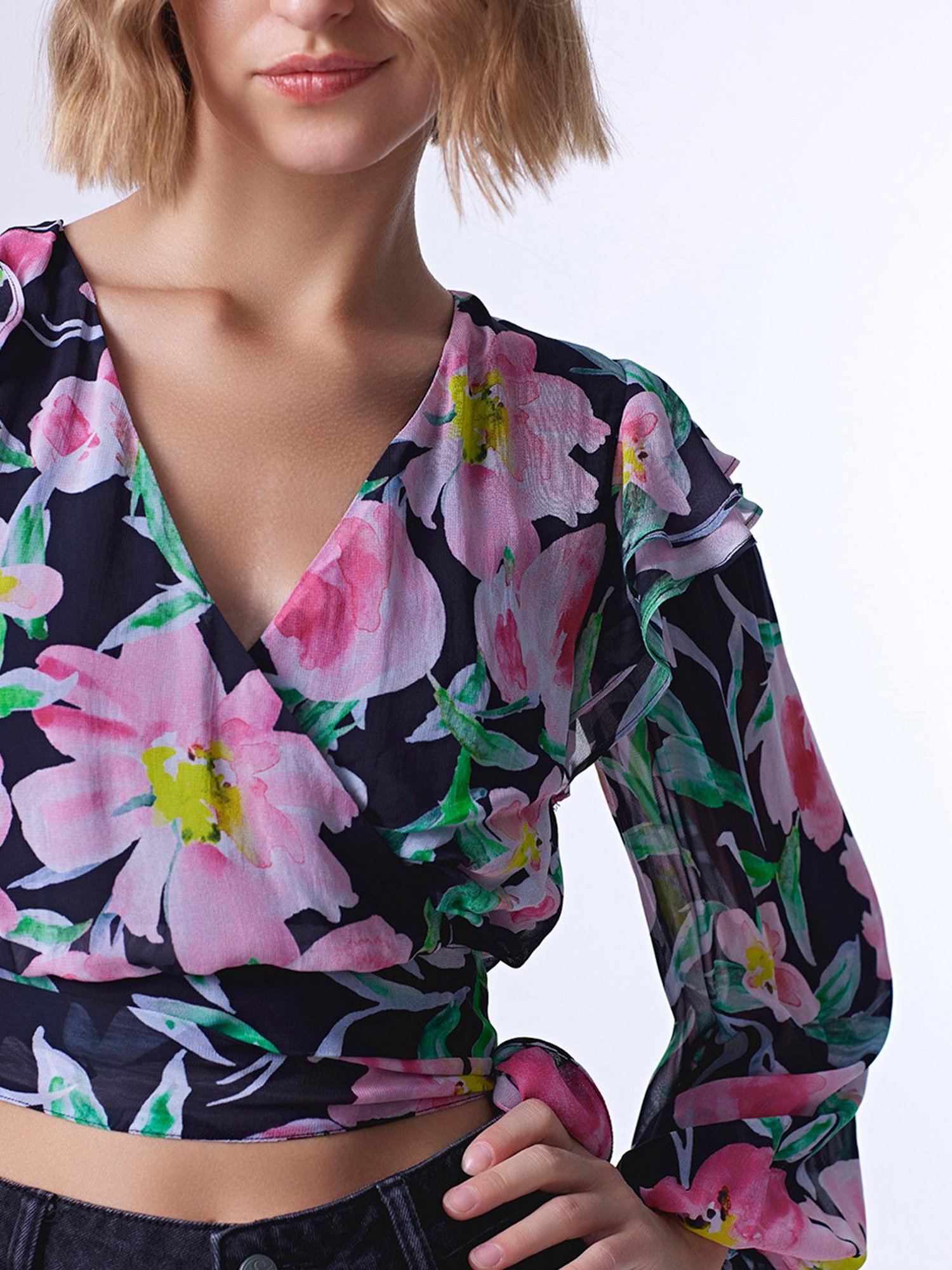 Cover Story Black & Pink Floral Print Crop Top