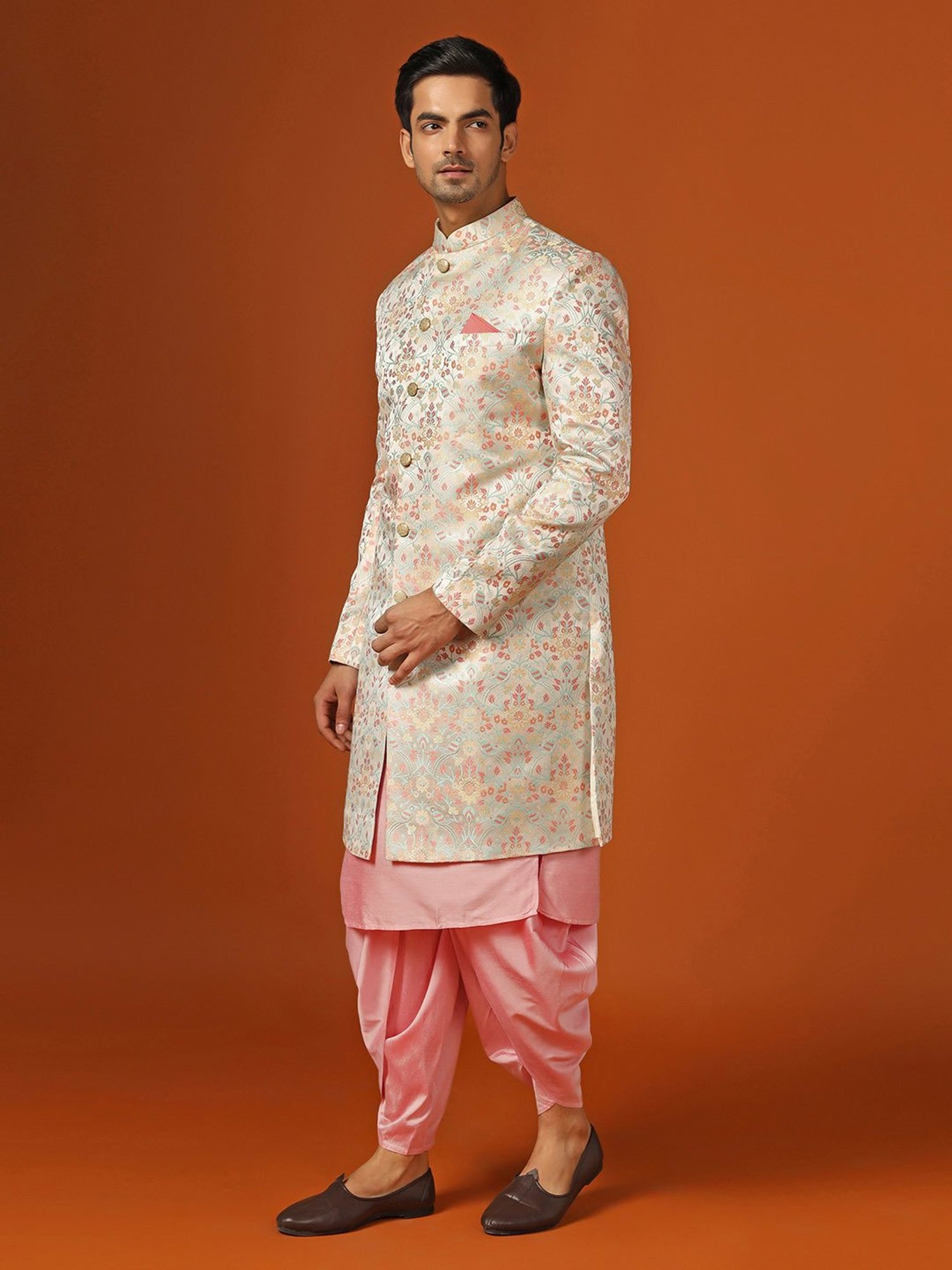 Benstoke Black & Maroon Regular Fit Sherwani Set
