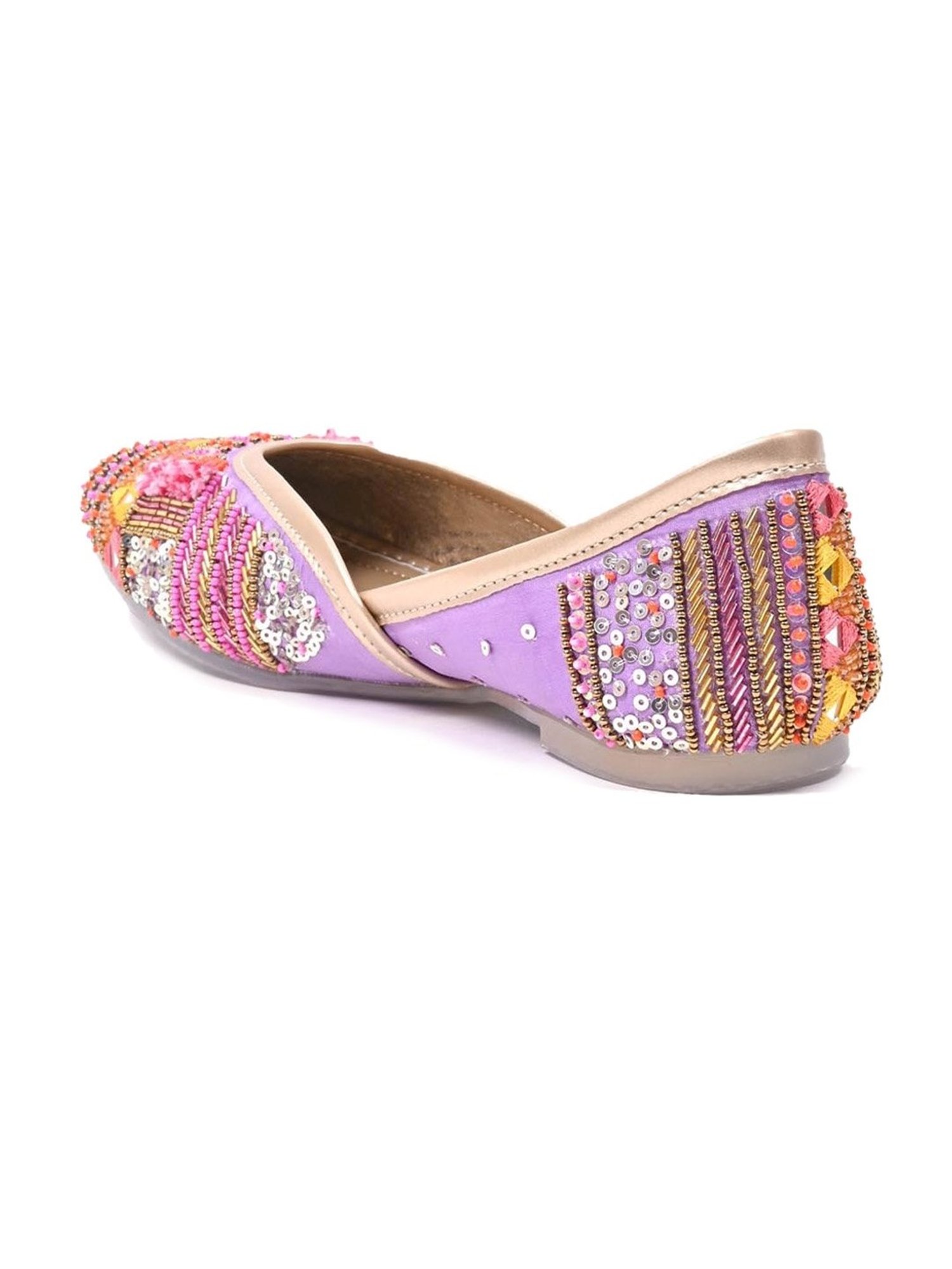 Jove Women's Purple Ethnic Juttis