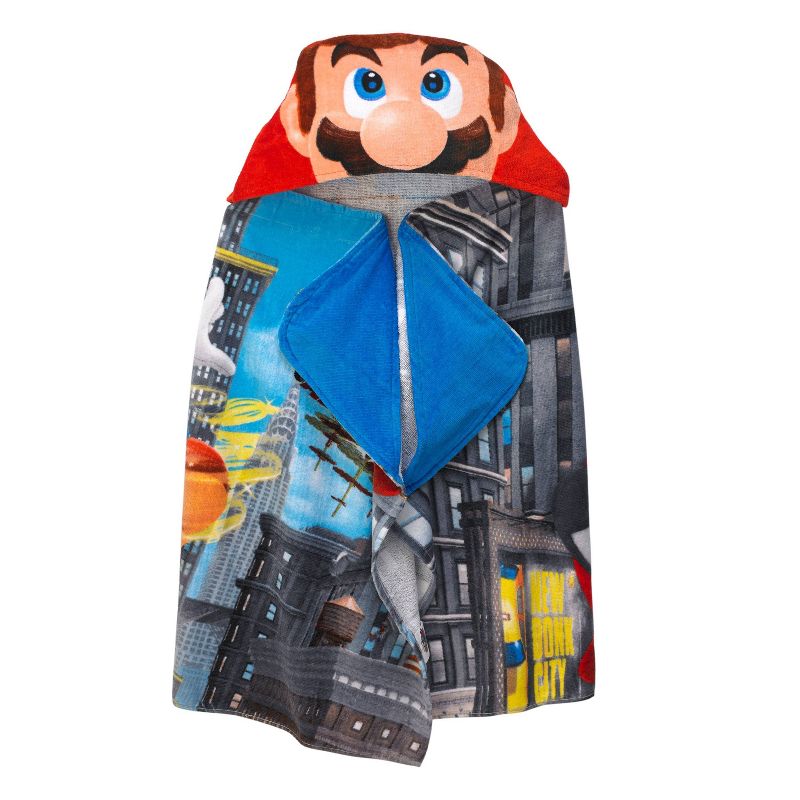 Super Mario Move The Globe Hooded Bath Towel