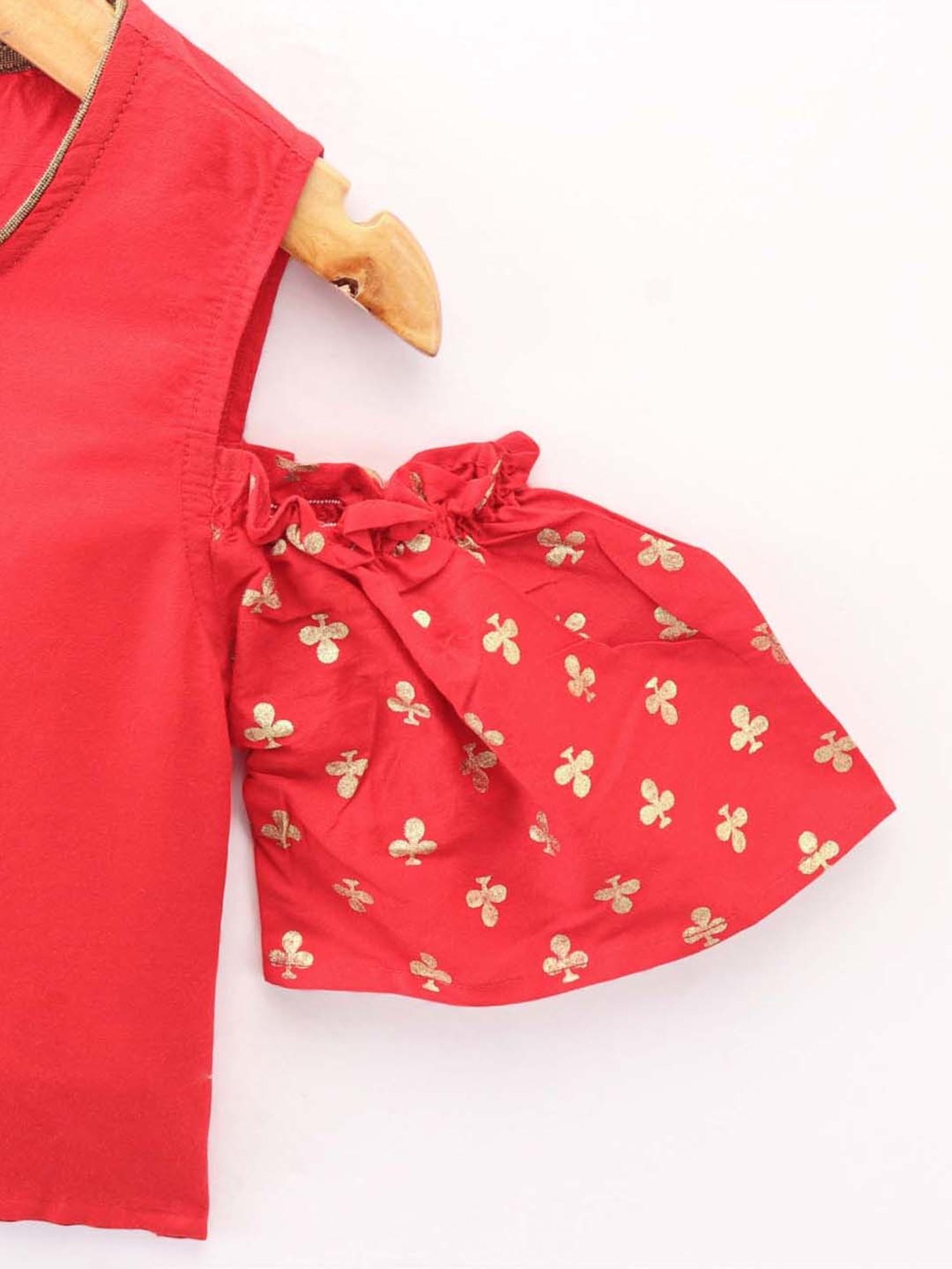 TWISHA Kids Red & Green Printed Top Set