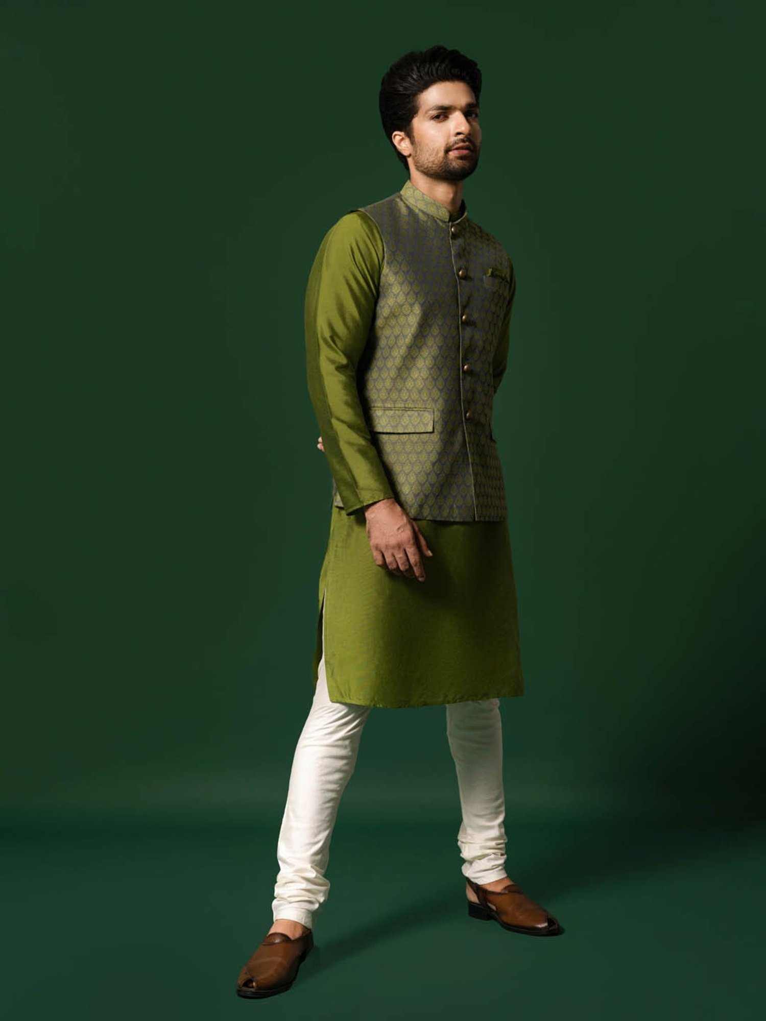 Sanwara Sea Green & White Cotton Regular Fit Chikankari Kurta Bottom Set