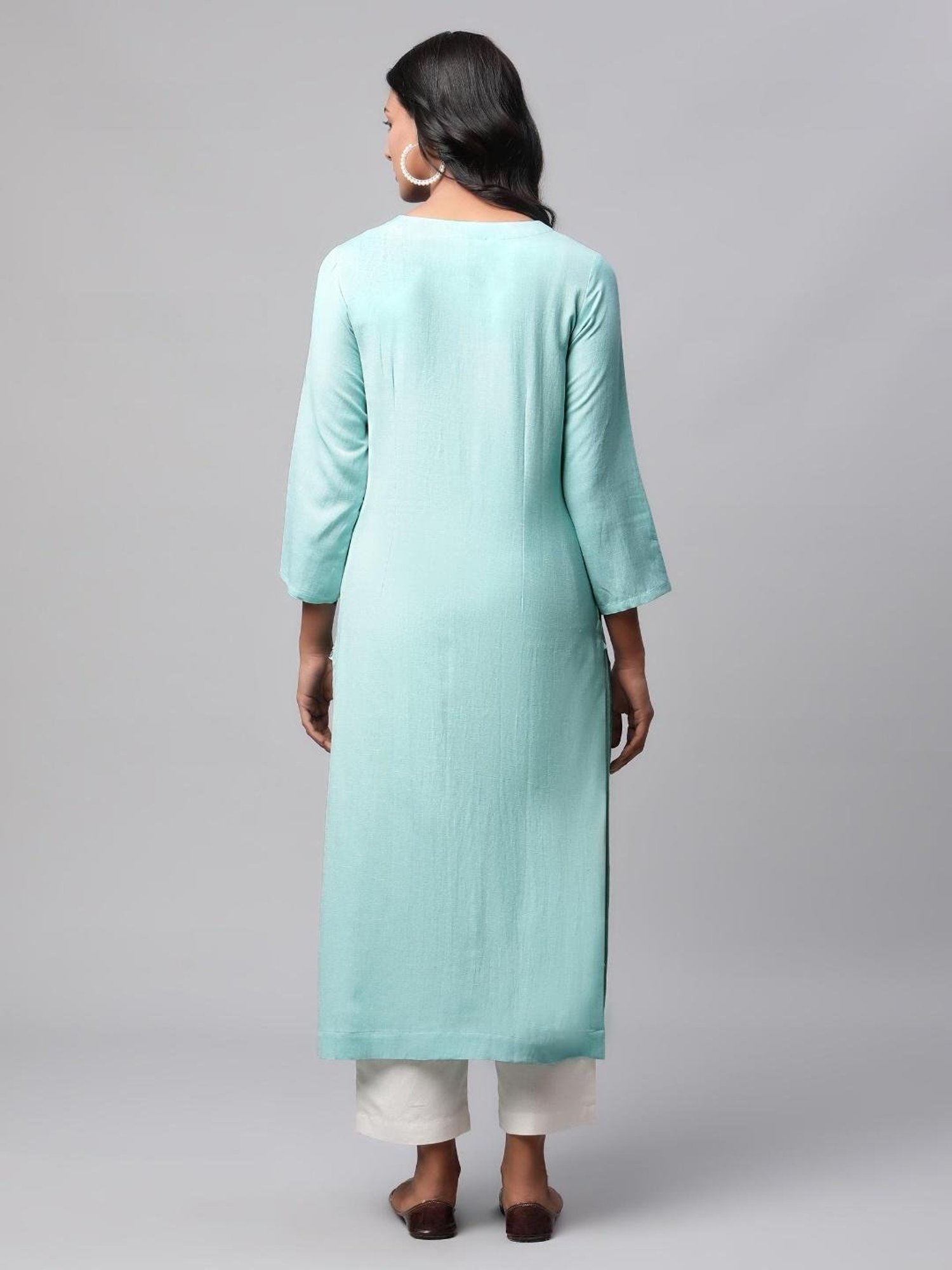 Linen Club Women Blue Embroidered Kurta