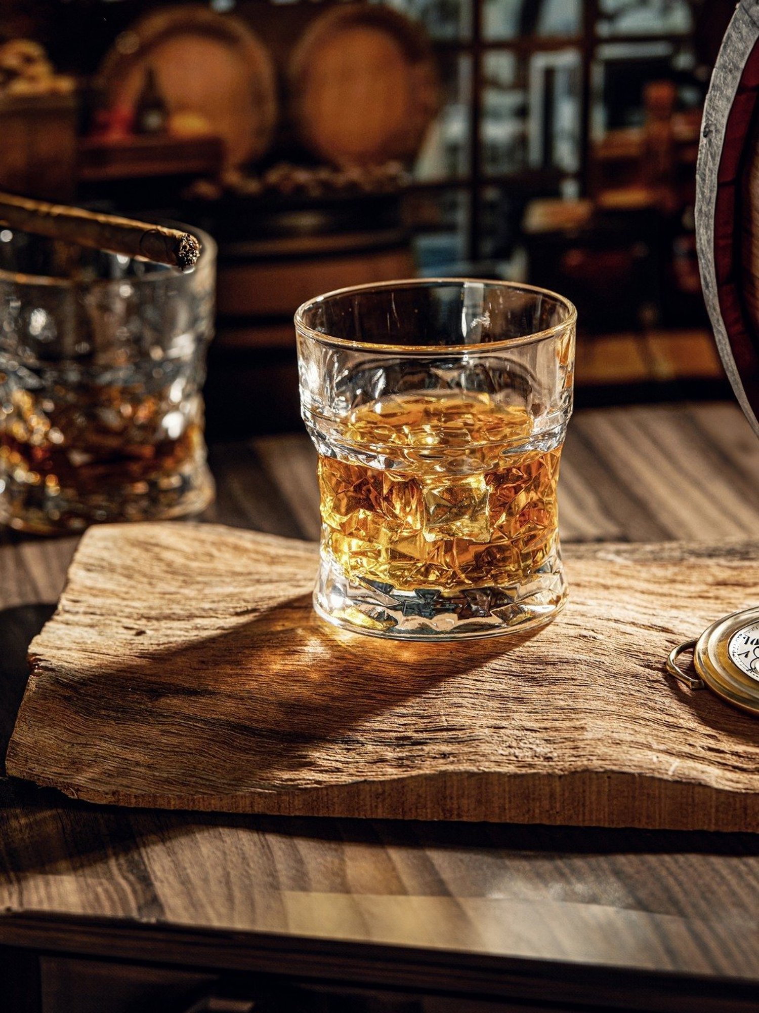 Trovea's Eclectic Italian Crystal Transparent Glass Whiskey Glass - Set of 6