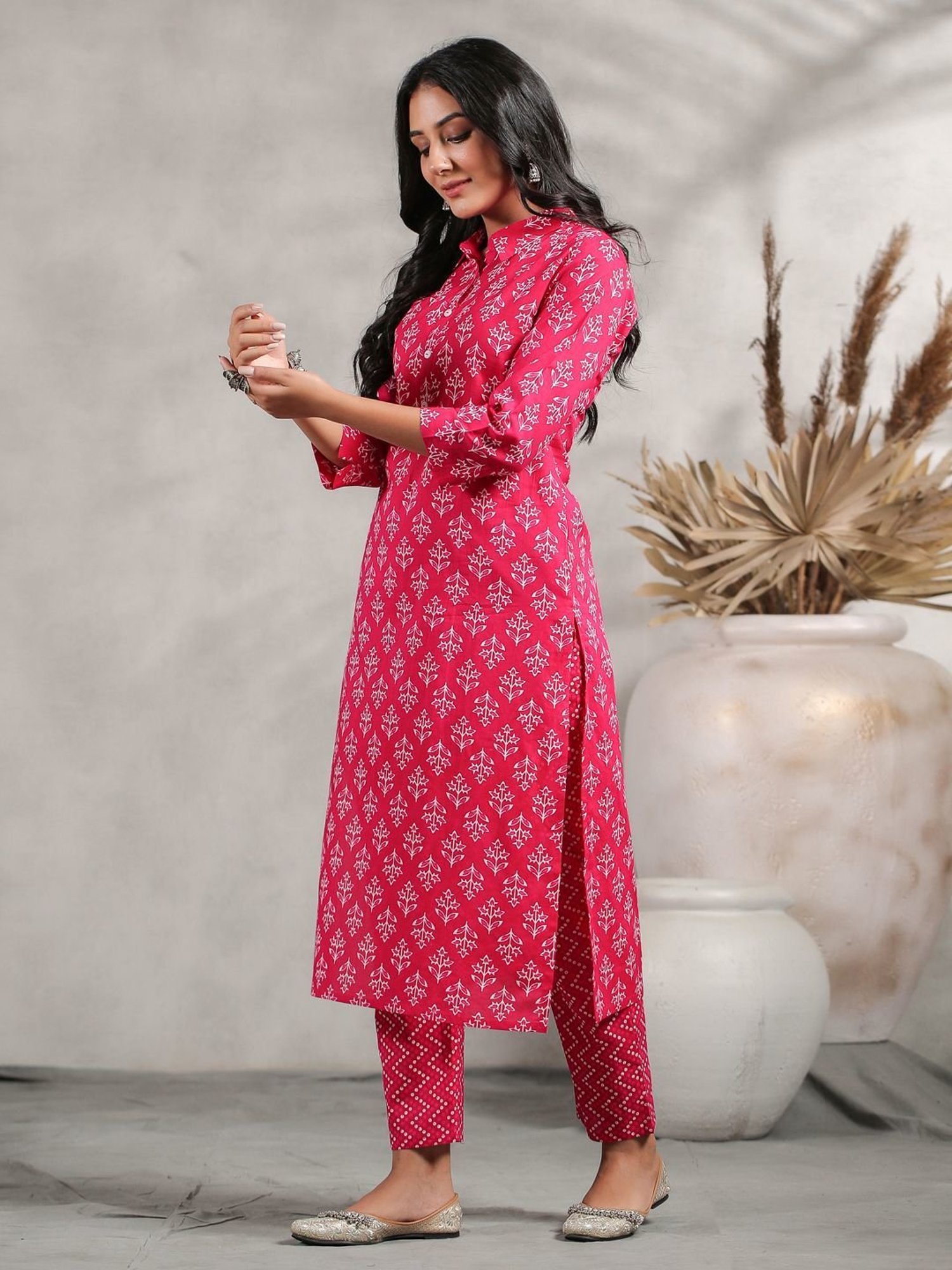 Anubhutee Pink Cotton Floral Print Kurta Pant Set