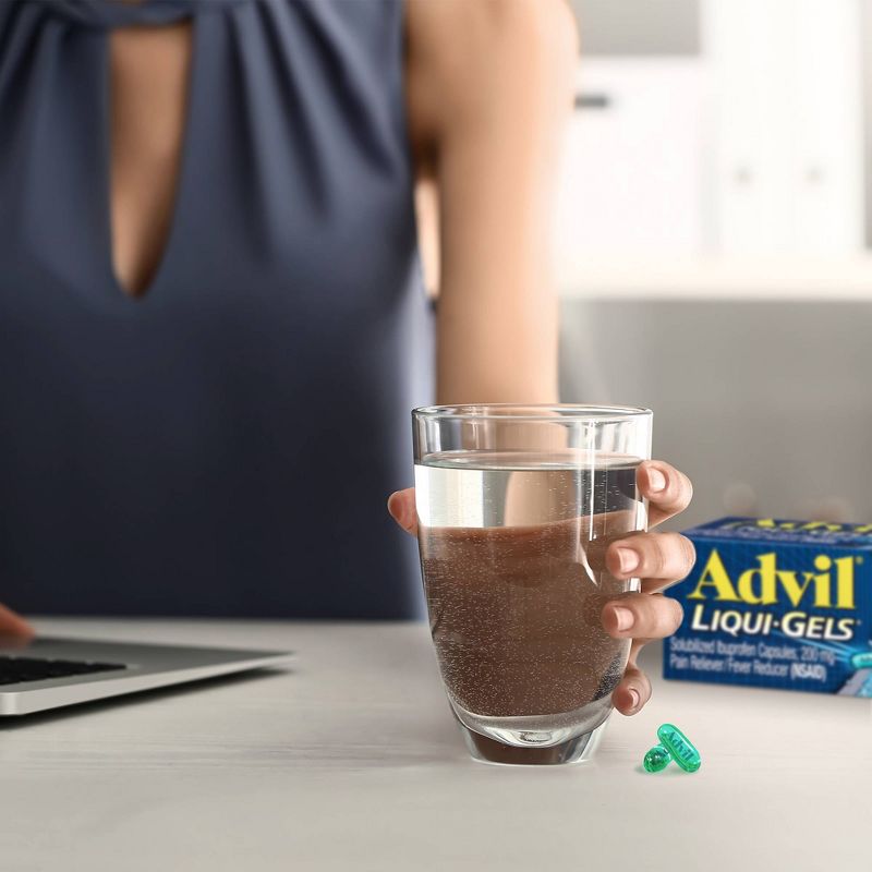 Advil Easy Open Cap Pain Reliever/Fever Reducer Capsules - Ibuprofen (NSAID) - 160ct