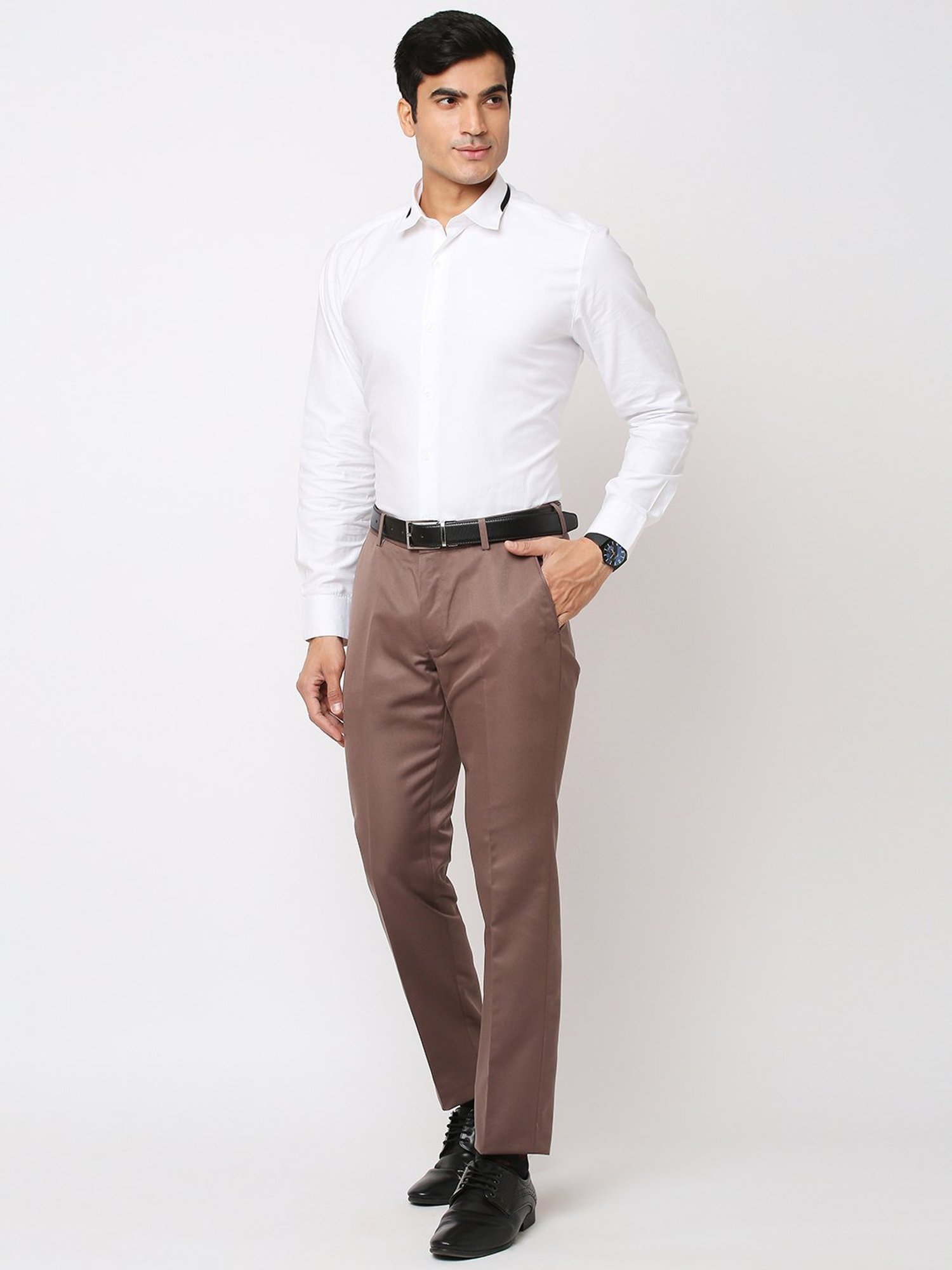 SOLEMIO Brown Slim Fit Flat Front Trousers