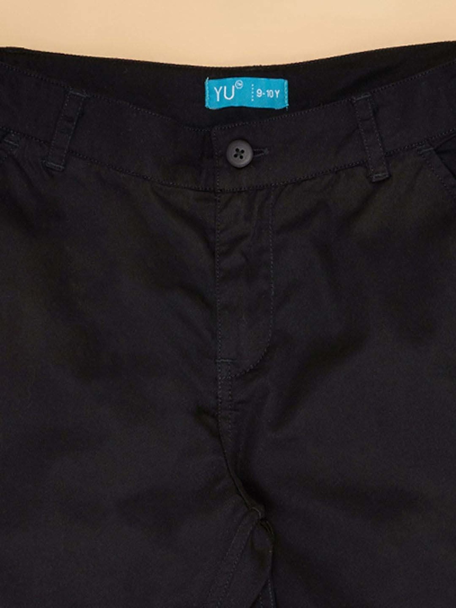 YU by Pantaloons Kids Black Cotton Regular Fit Shorts