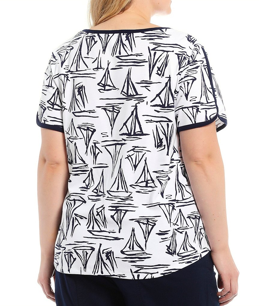 Allison Daley Plus Size Sailboats V-Notch Crew Neck Short Sleeve Top