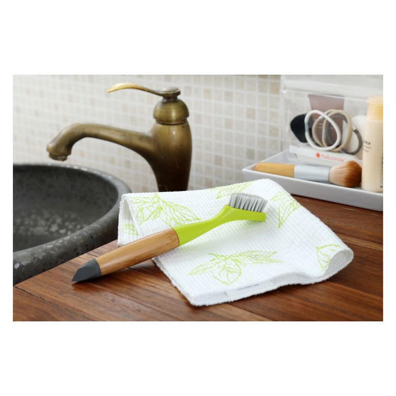 Full Circle Micro Manager Detail Brush