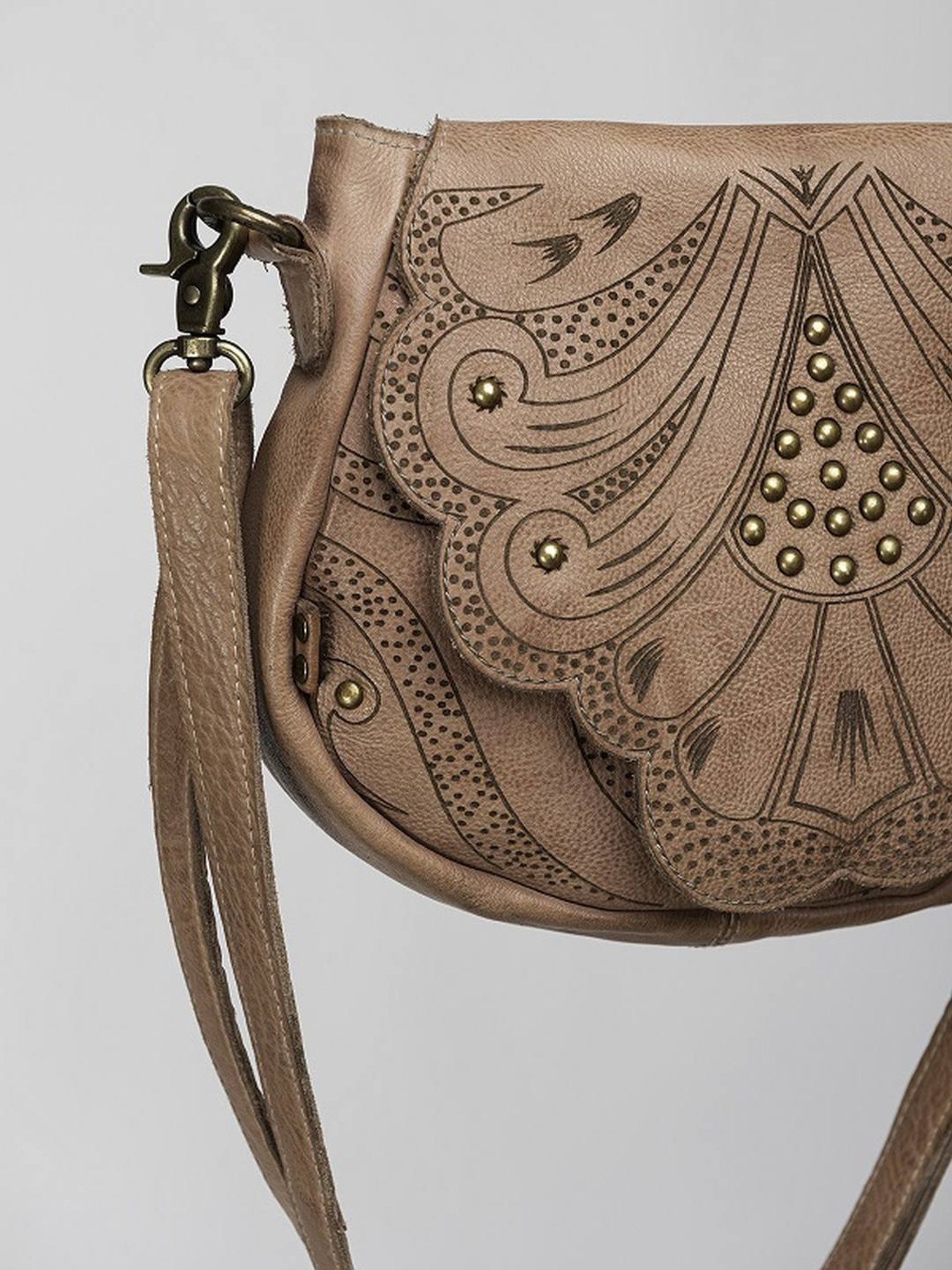 Art N Vintage Carob Blush Pink Leather Textured Small Sling Handbag