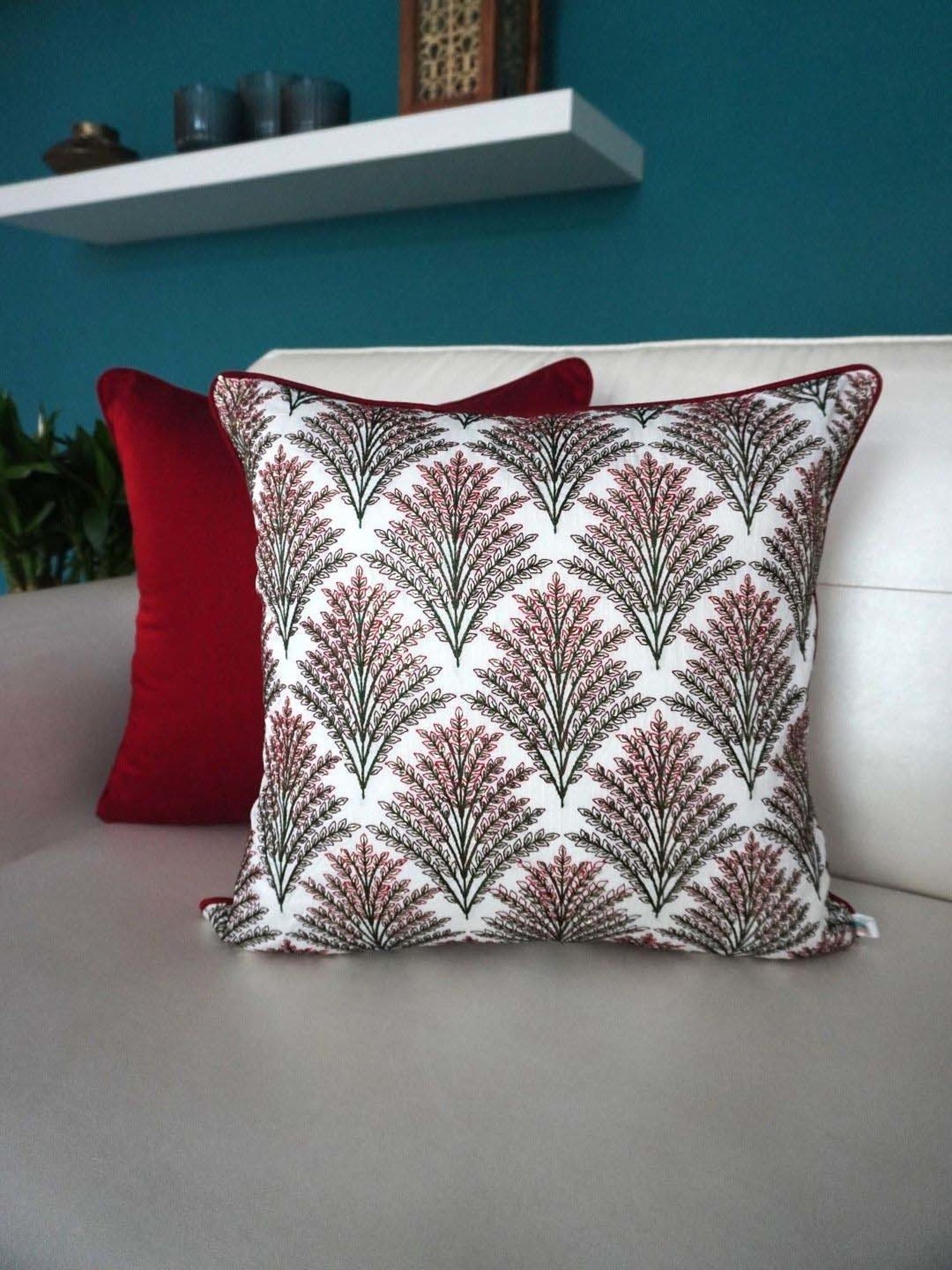 TARA Sparkling Homes Shimmering Ferns Pink & White Cotton Cushion Cover - Set of 4