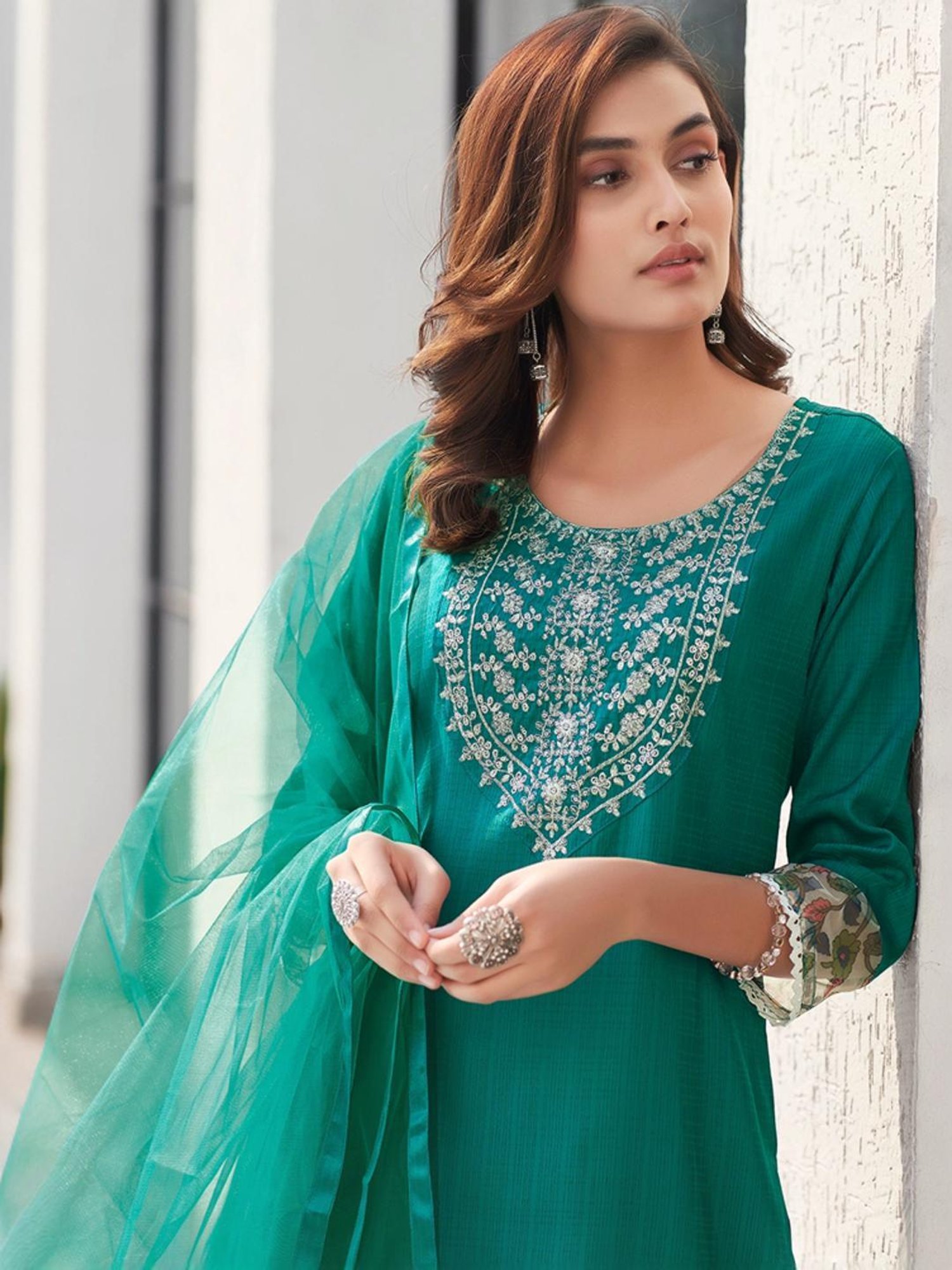 Skylee Green Embroidered Kurta Pant Set With Dupatta