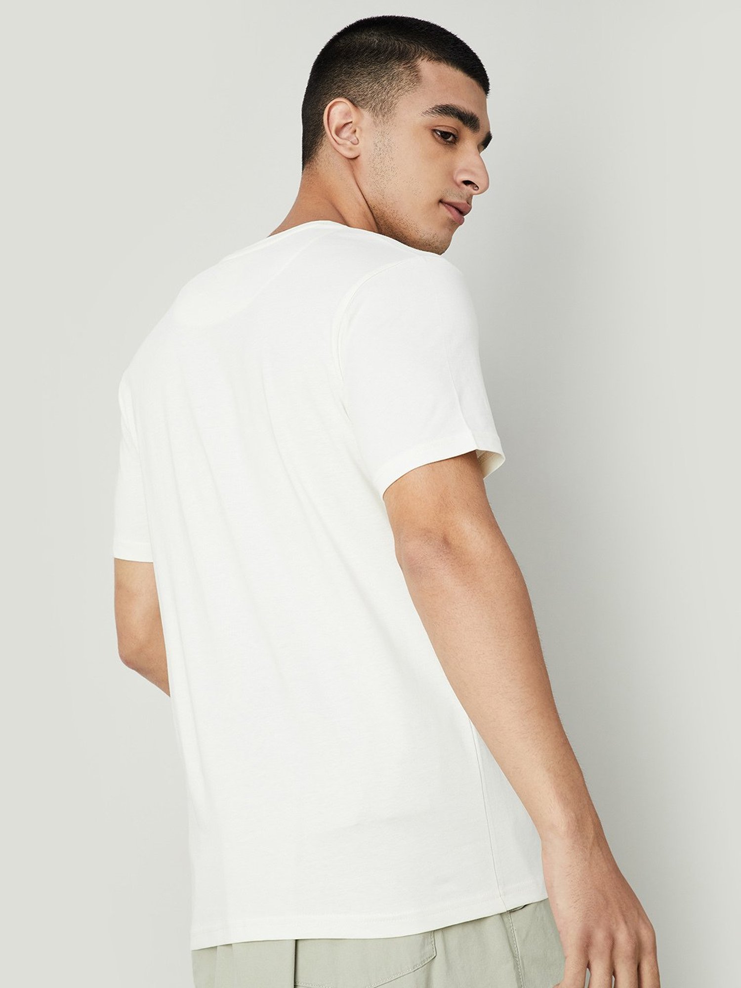 Forca by Lifestyle Off White Regular Fit T-Shirt