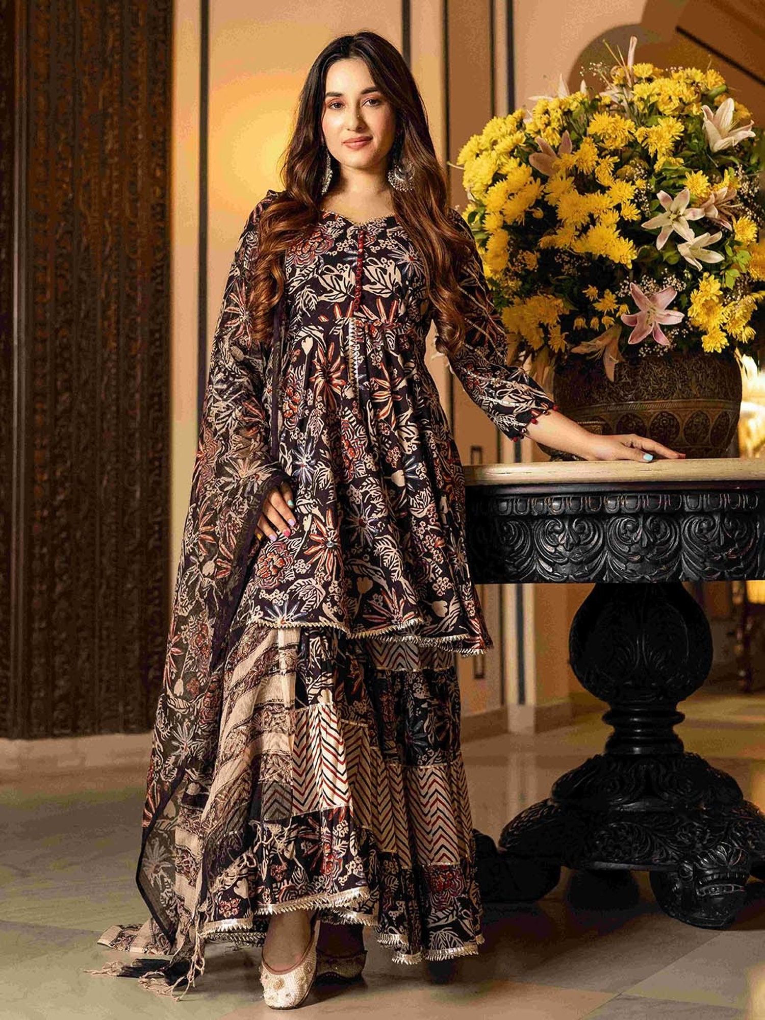 AACHHO Black Aranya Handblock Gotapatti Sharara Set