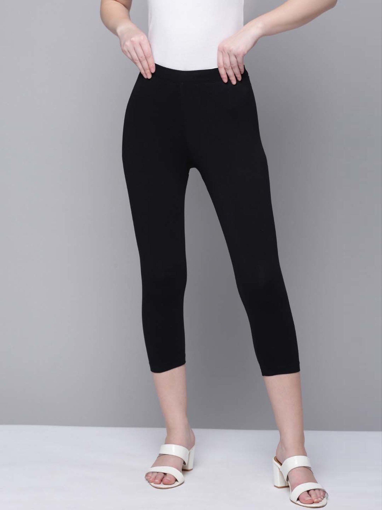 KENDALL + KYLIE Black High Rise Capris