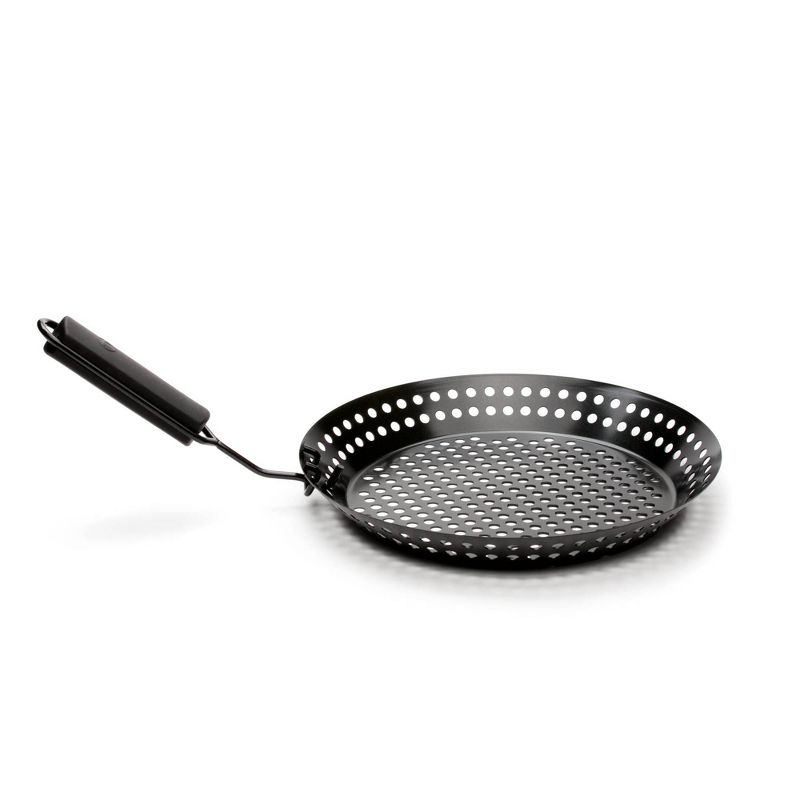 Nonstick Skillet with Removable Handle - Outset