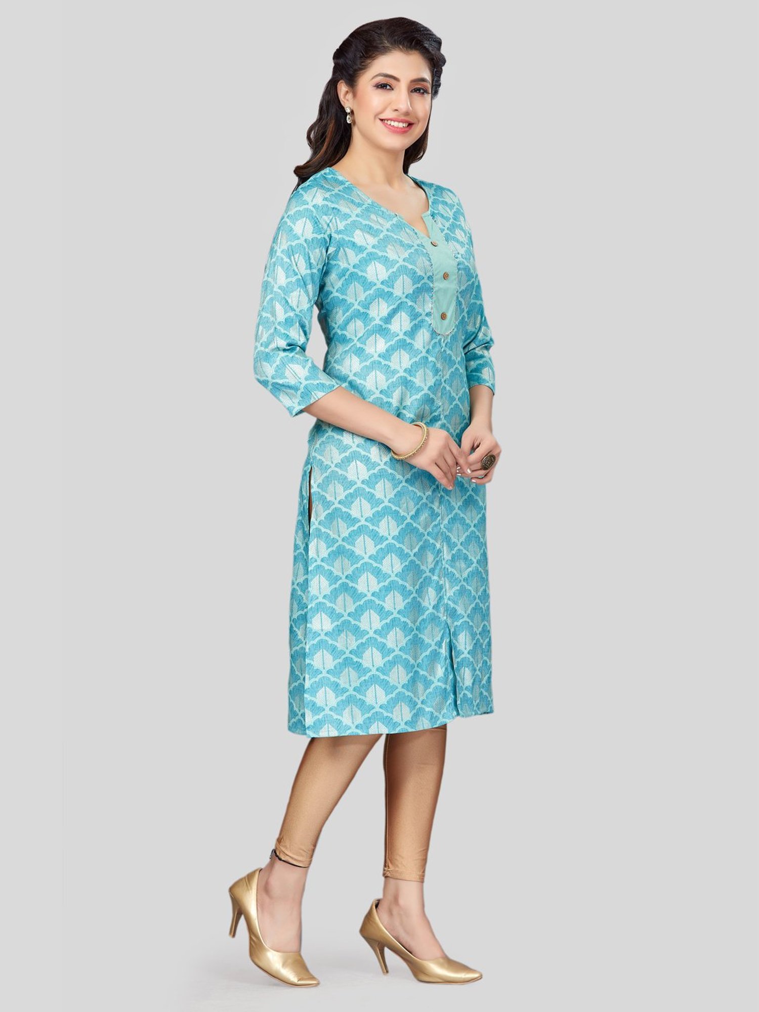 Saree Swarg Blue Printed Straight Kurta