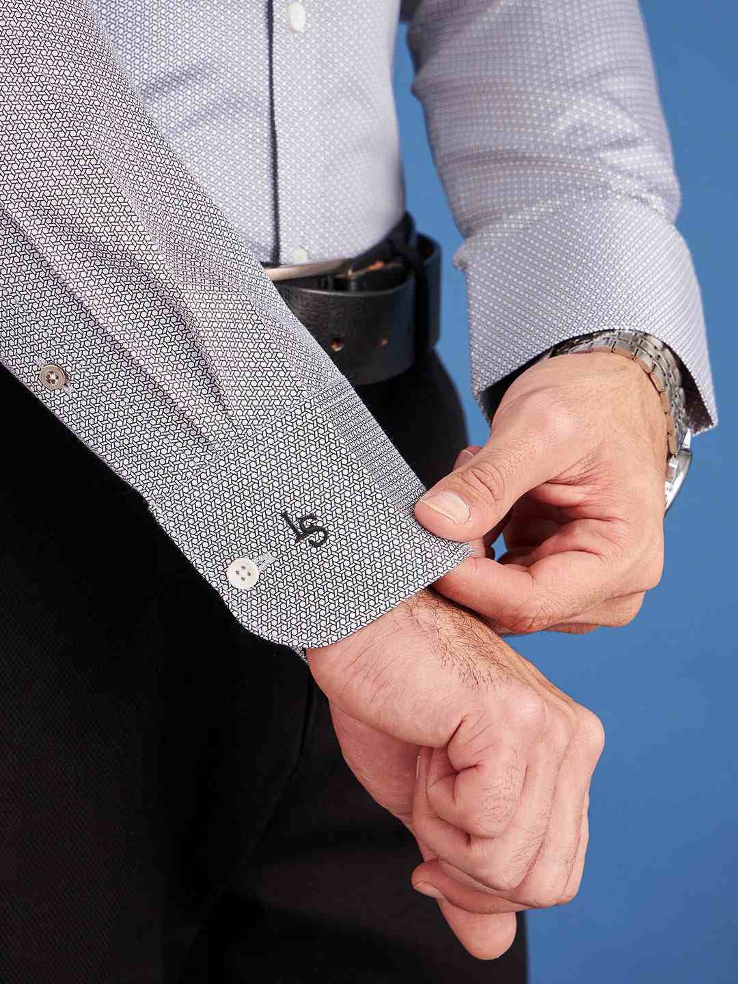 Louis Stitch White And Black Cotton Regular Fit Printed Shirt