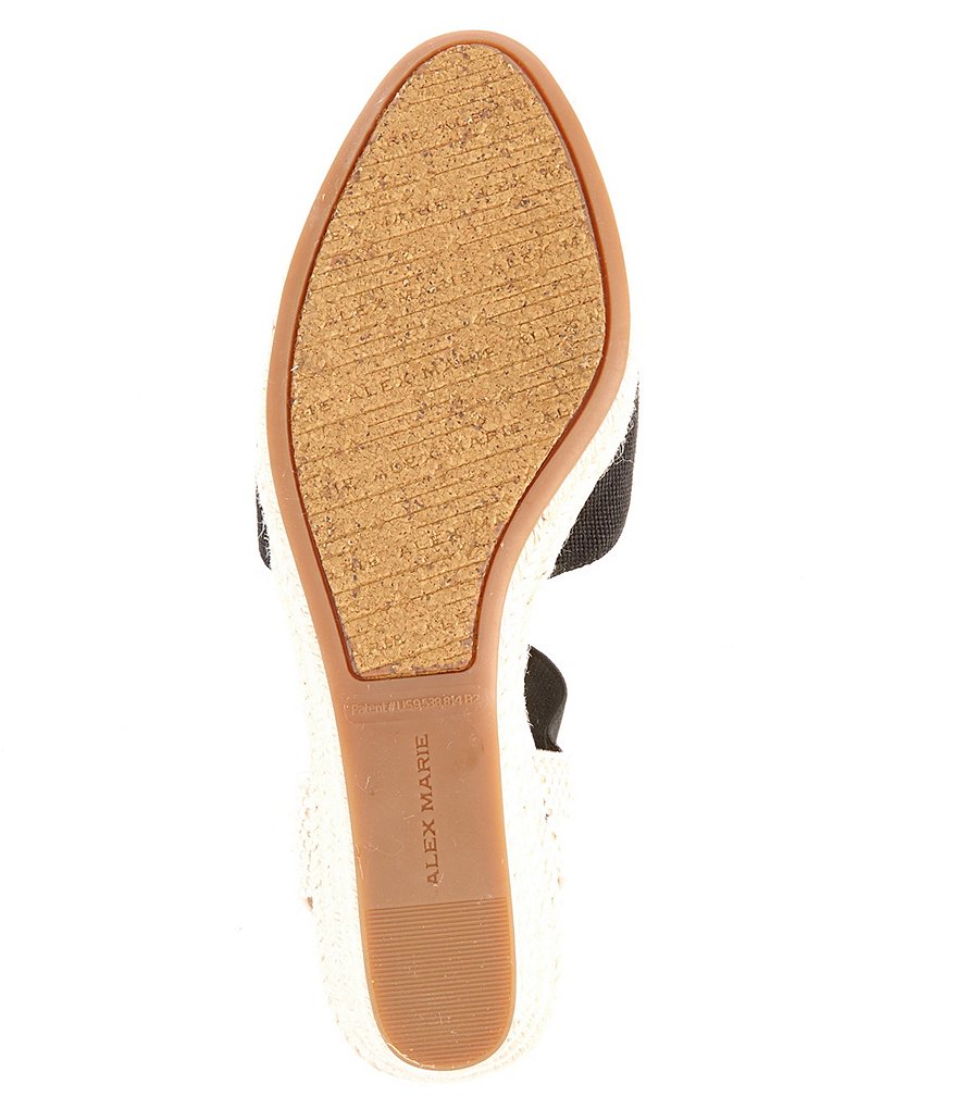 Trotters Kiera Suede Kitten Heel Pumps