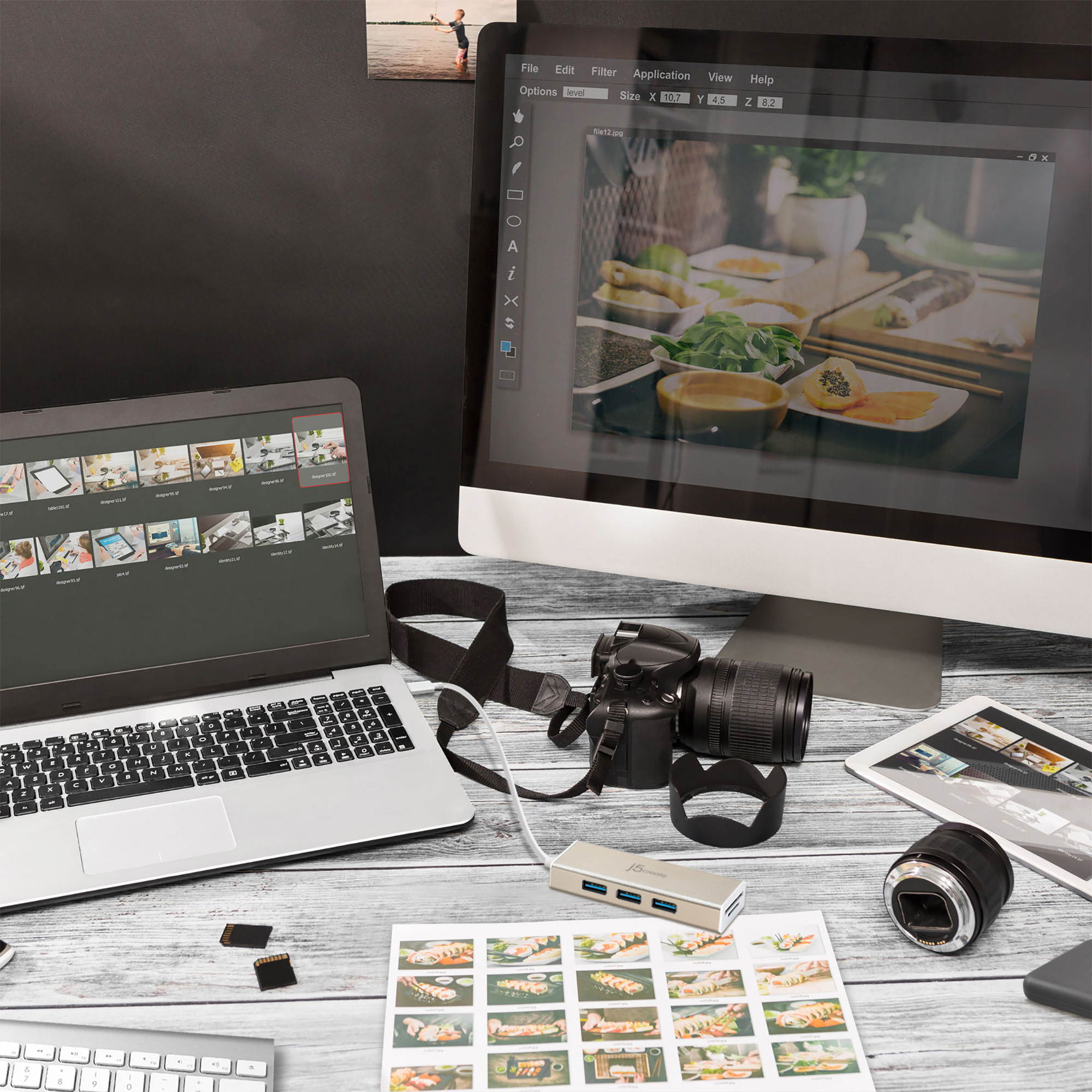 j5create USB 3.1 Type-C 3-Port HUB with SD/Micro SD Card Reader