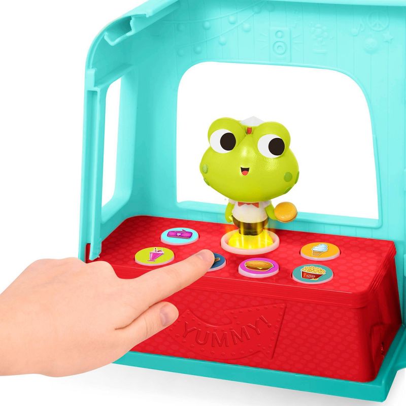 Ertl Thomas & Friends Wooden Railway Pirate Cove Discovery Set