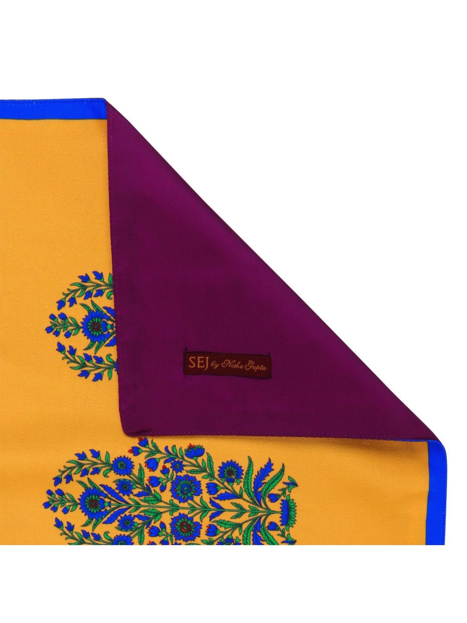 Table Runner with 4ct Placemats - Bullseye's Playground™