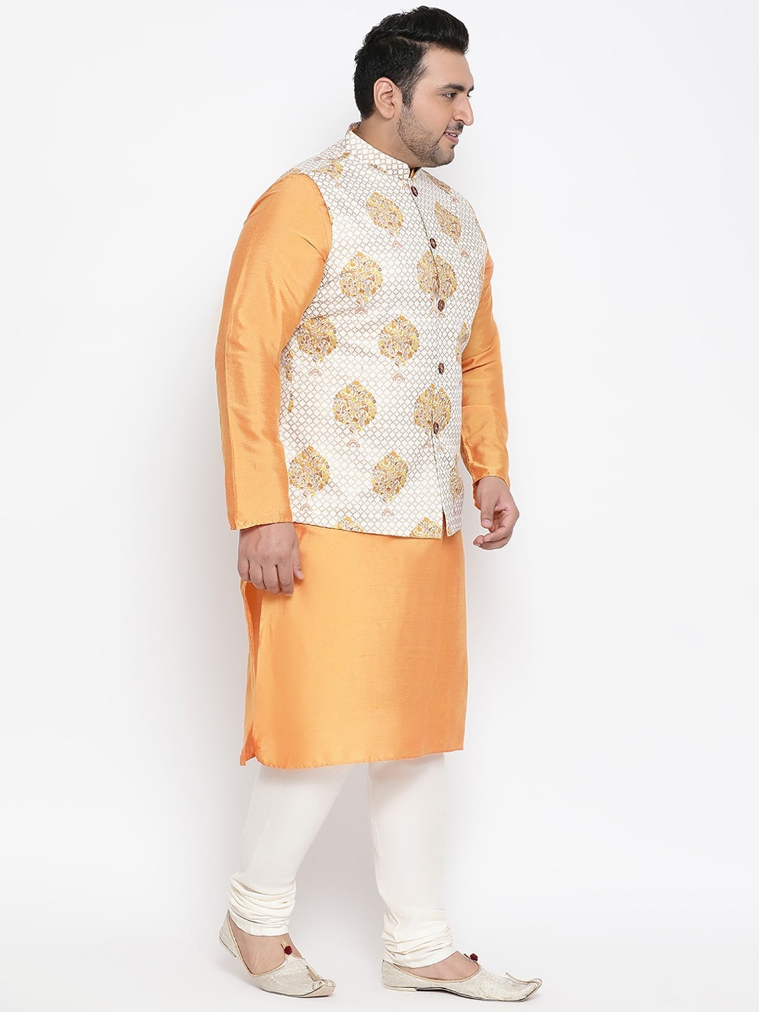 KISAH PLUS White Regular Fit Printed Kurta Set With Jacket