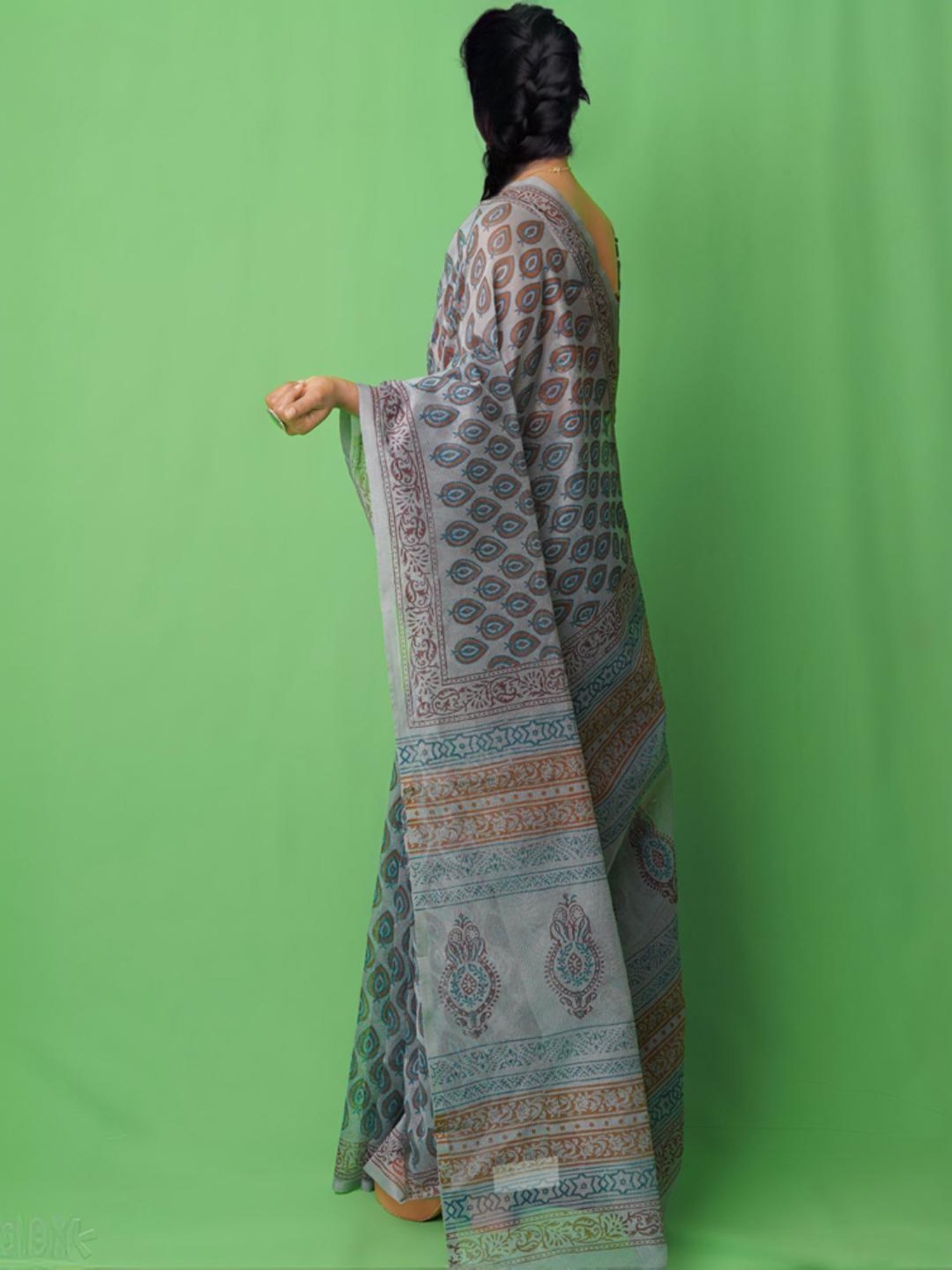 Unnati Silks Grey Cotton Printed Saree With Unstitched Blouse