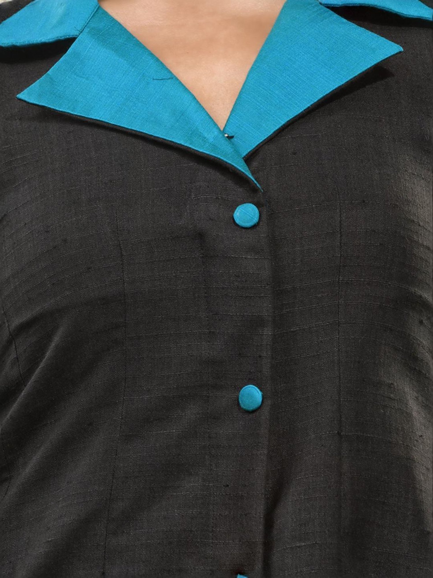 Charukriti Black Regular Fit Kurta Pant Set