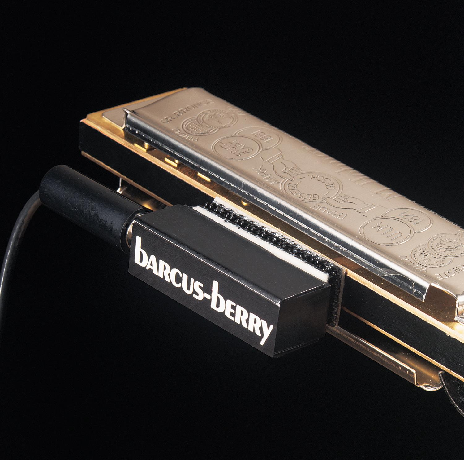 (ea)CLAR/SAX/HARM MIC W/PREAMP