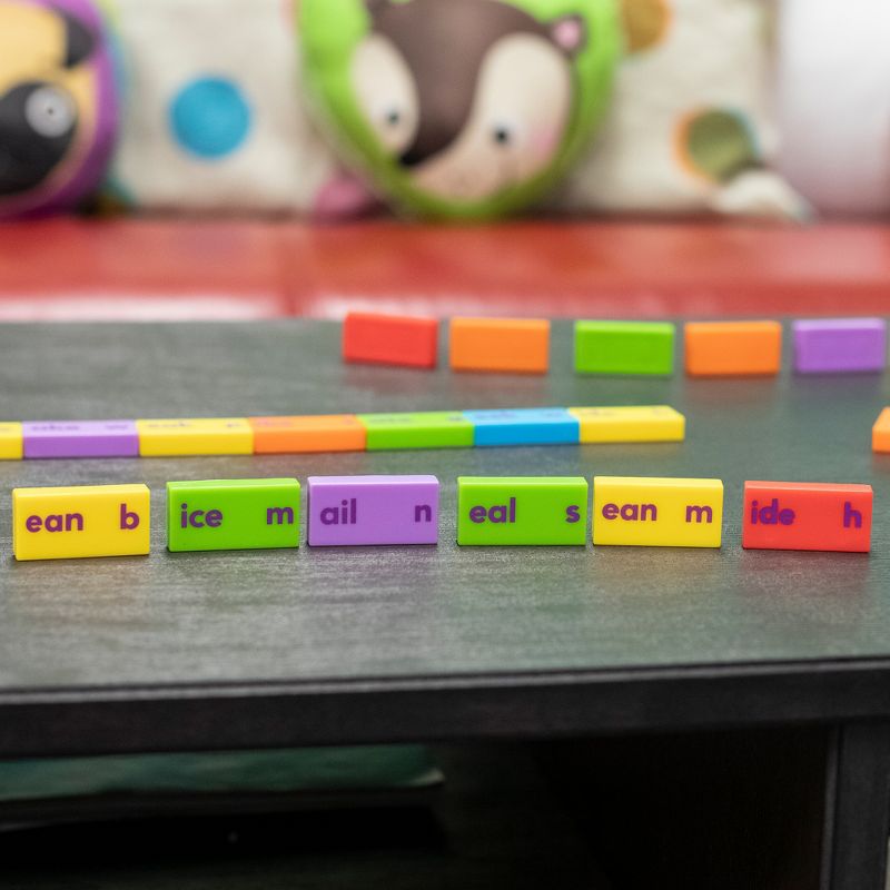 Educational Insights Phonics Dominoes - Long Vowels