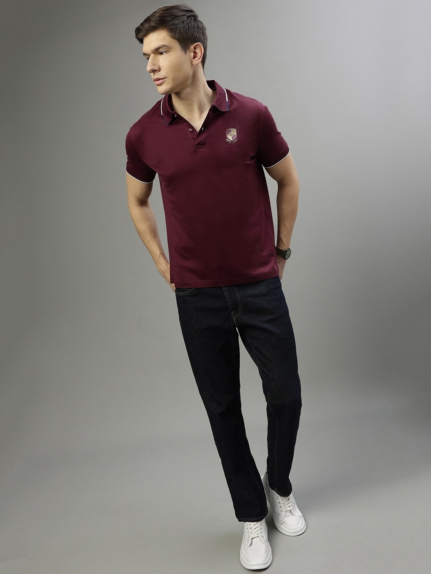 Iconic Men Solid Regular Fit Cotton T-shirt
