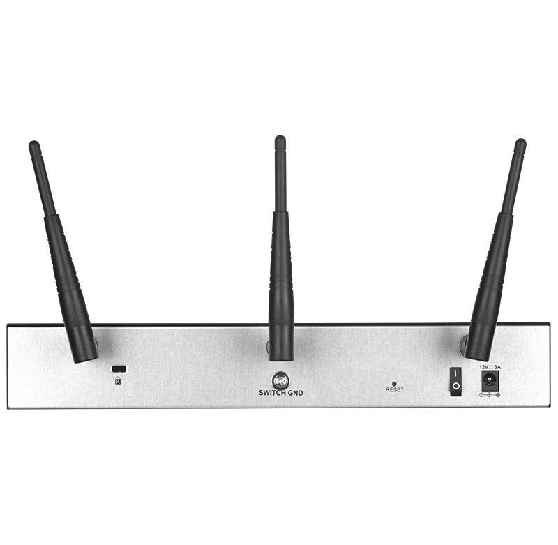 D-Link DSR-1000AC IEEE 802.11ac Ethernet Wireless Router - 2.40 GHz ISM Band - 5 GHz UNII Band - 6.75 MB/s Wireless Speed