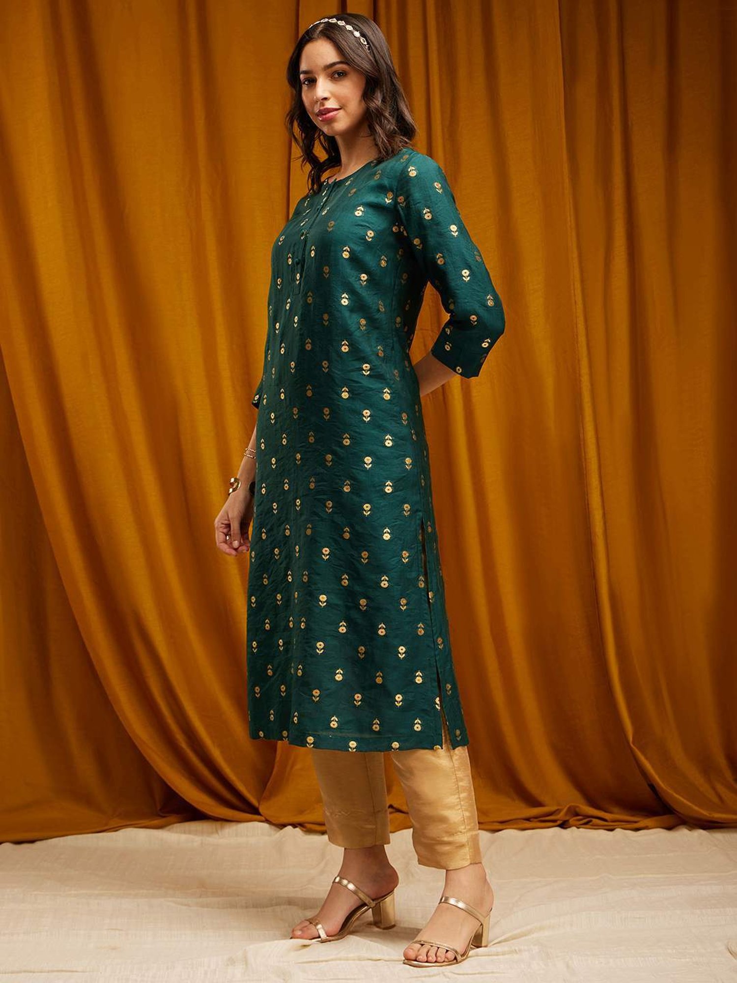 Pink Fort Green Printed Straight Kurta