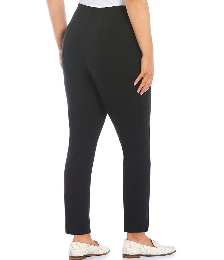 Code Bleu Plus Size Cropped Cargo Pants